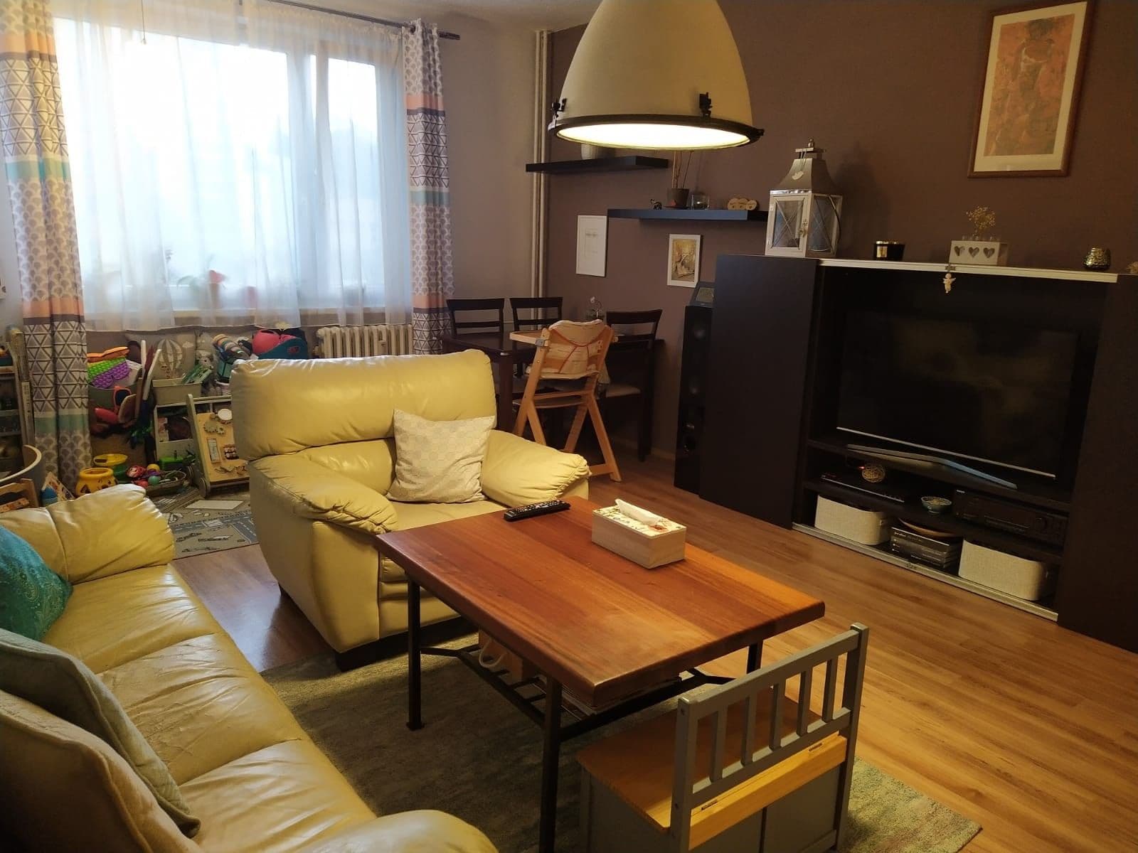 Prenájom bytu 2-izbový 66 m², Komenského nám., Litomyšl, Pardubický kraj Prenájom bytu 2-izbový 66 m², Komenského nám., Litomyšl, Pardubický kraj