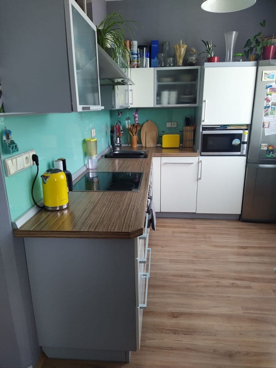 Prenájom bytu 2-izbový 66 m², Komenského nám., Litomyšl, Pardubický kraj Prenájom bytu 2-izbový 66 m², Komenského nám., Litomyšl, Pardubický kraj