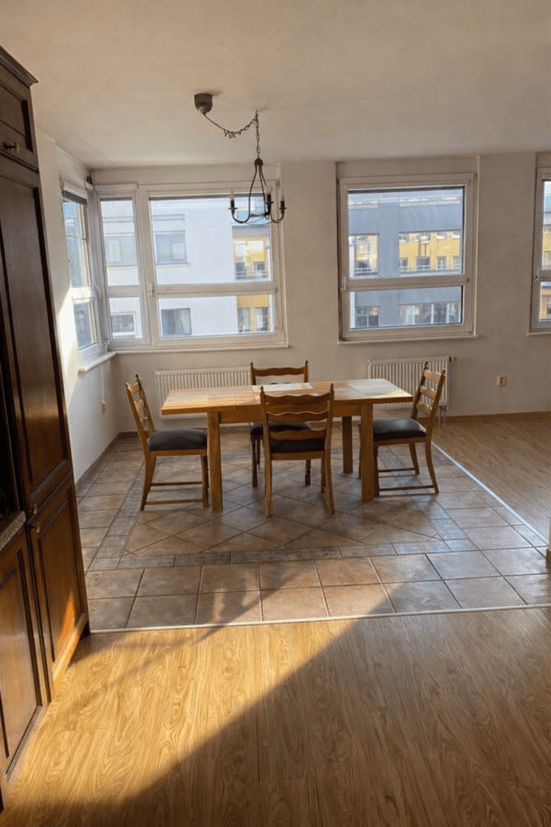 Predaj bytu 4-izbový 132 m², Sokolovská, Praha, Praha Predaj bytu 4-izbový 132 m², Sokolovská, Praha, Praha