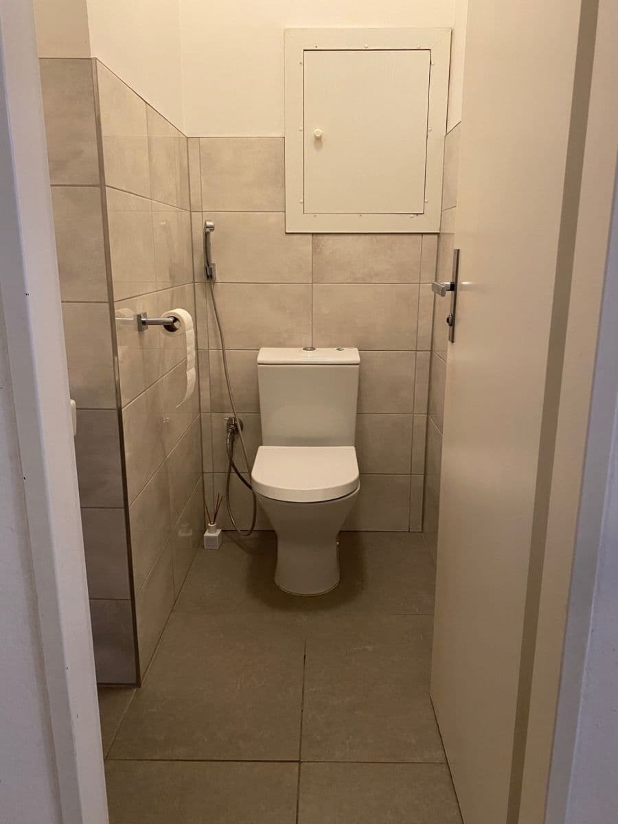 Predaj bytu 4-izbový 132 m², Sokolovská, Praha, Praha Predaj bytu 4-izbový 132 m², Sokolovská, Praha, Praha