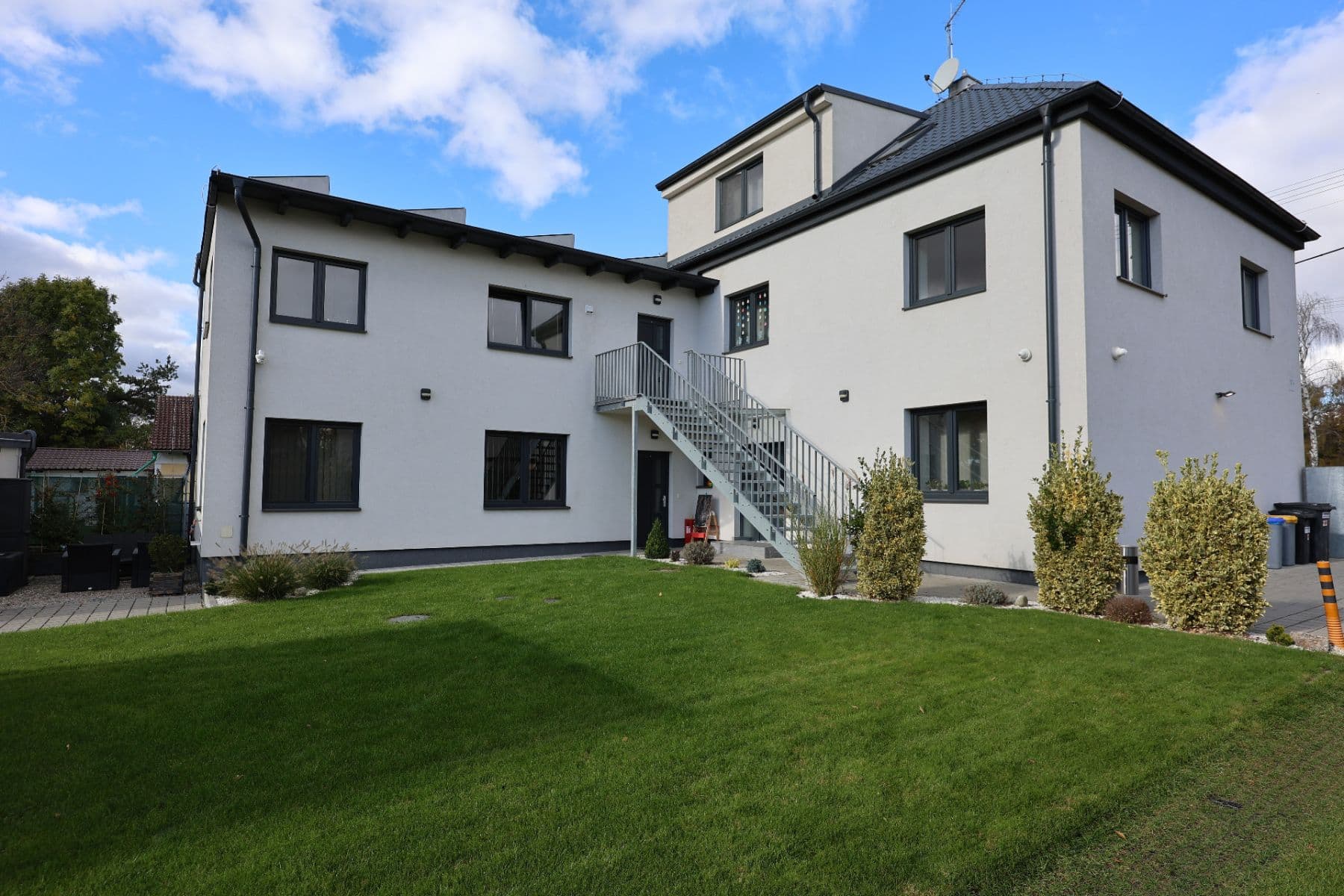 Prenájom bytu 2-izbový 50 m², Na Radosti, Praha, Praha Prenájom bytu 2-izbový 50 m², Na Radosti, Praha, Praha