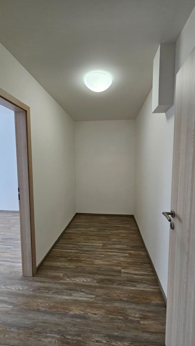 Prenájom bytu 2-izbový 62 m², Sinkulova, Praha, Praha Prenájom bytu 2-izbový 62 m², Sinkulova, Praha, Praha