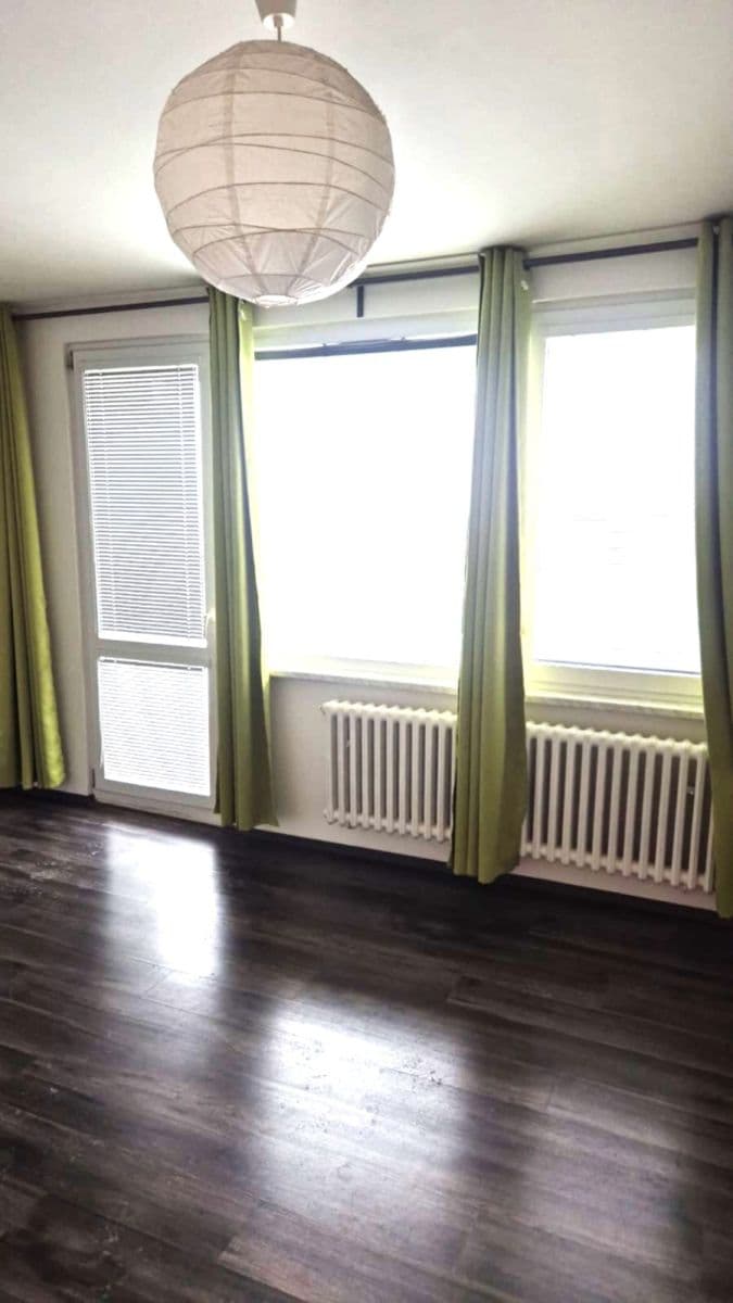 Prenájom bytu 1-izbový 38 m², Dobevská, Praha, Praha Prenájom bytu 1-izbový 38 m², Dobevská, Praha, Praha