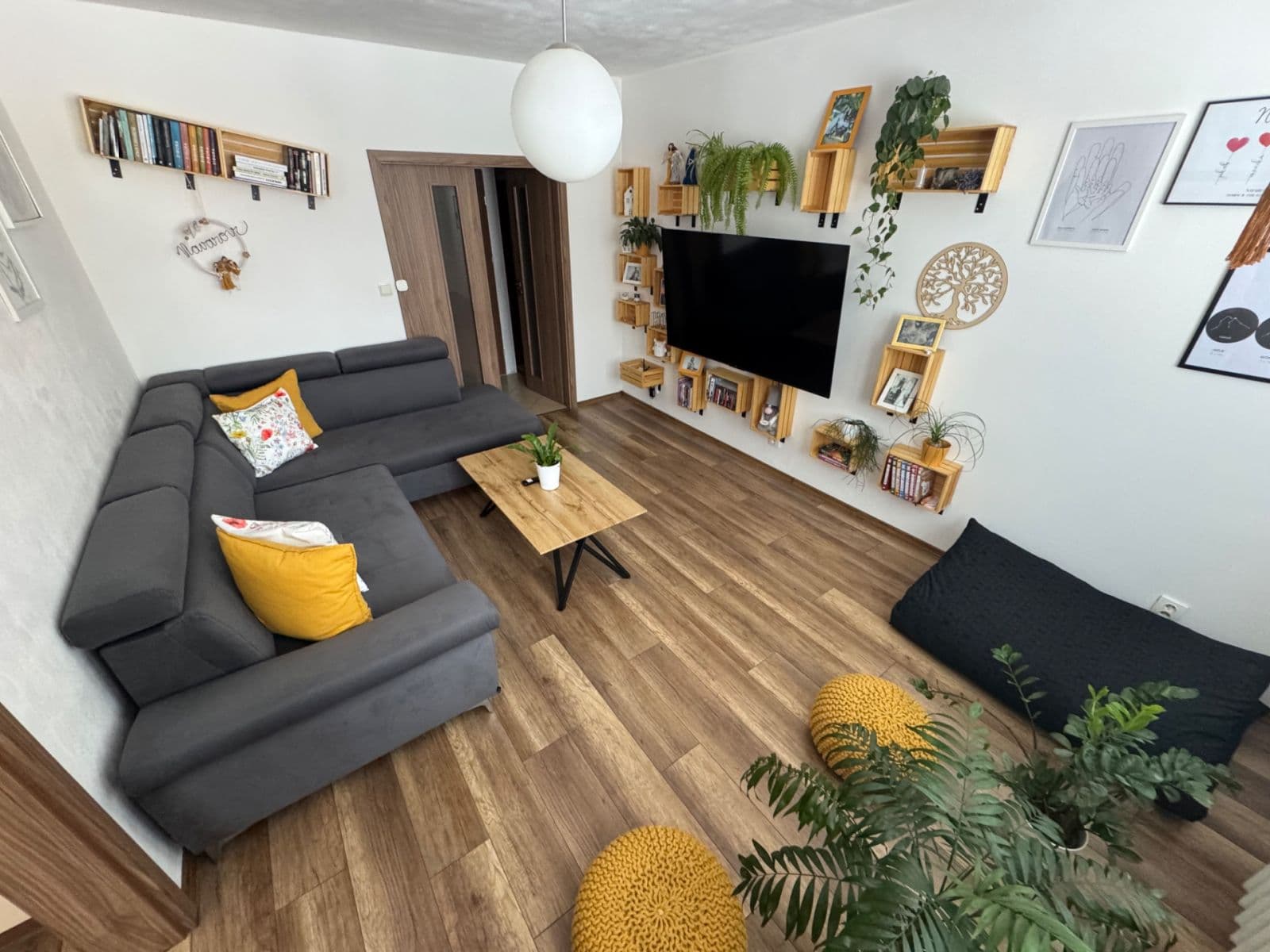 Prenájom bytu 3-izbový 74 m², Na Kopci, Jihlava, Kraj Vysočina Prenájom bytu 3-izbový 74 m², Na Kopci, Jihlava, Kraj Vysočina