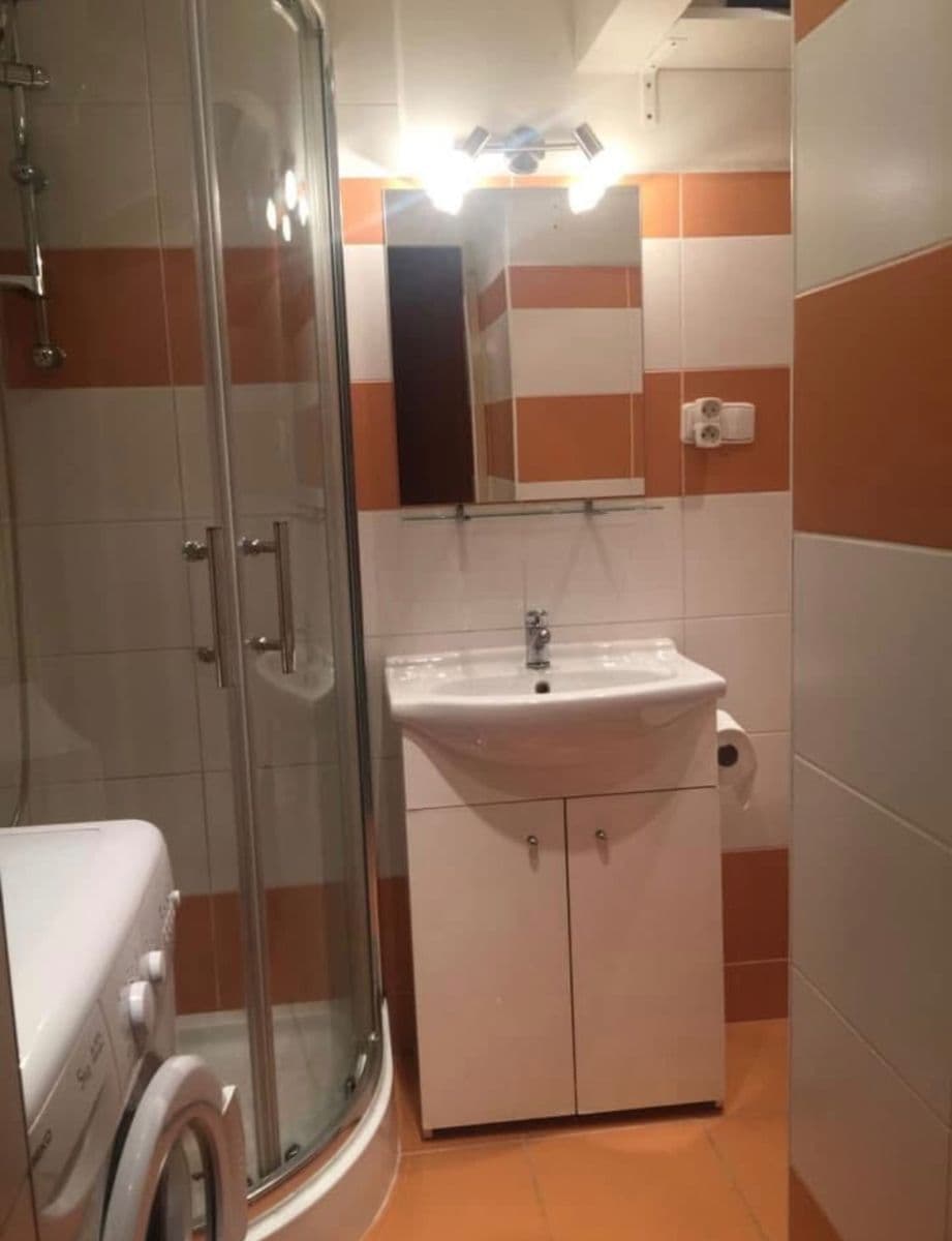 Prenájom bytu 1-izbový 32 m², Vrbenského, Praha, Praha Prenájom bytu 1-izbový 32 m², Vrbenského, Praha, Praha