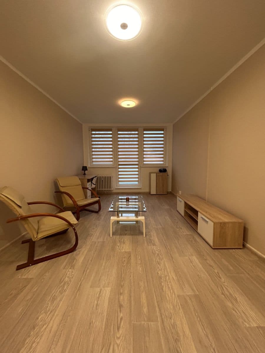 Prenájom bytu 2-izbový 58 m², Díly IV, Zlín, Zlínský kraj Prenájom bytu 2-izbový 58 m², Díly IV, Zlín, Zlínský kraj