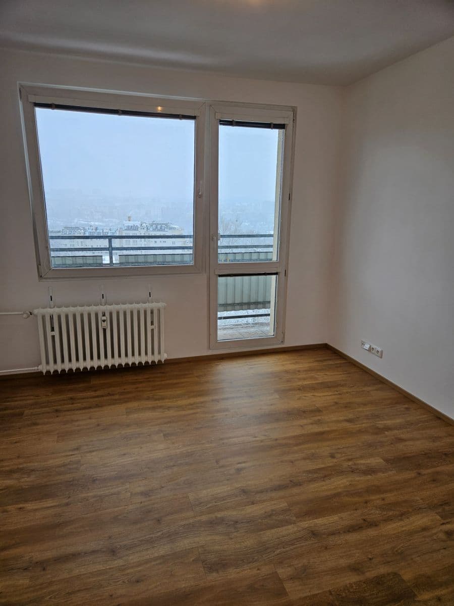 Prenájom bytu 3-izbový 72 m², Jabloňová, Praha, Praha Prenájom bytu 3-izbový 72 m², Jabloňová, Praha, Praha