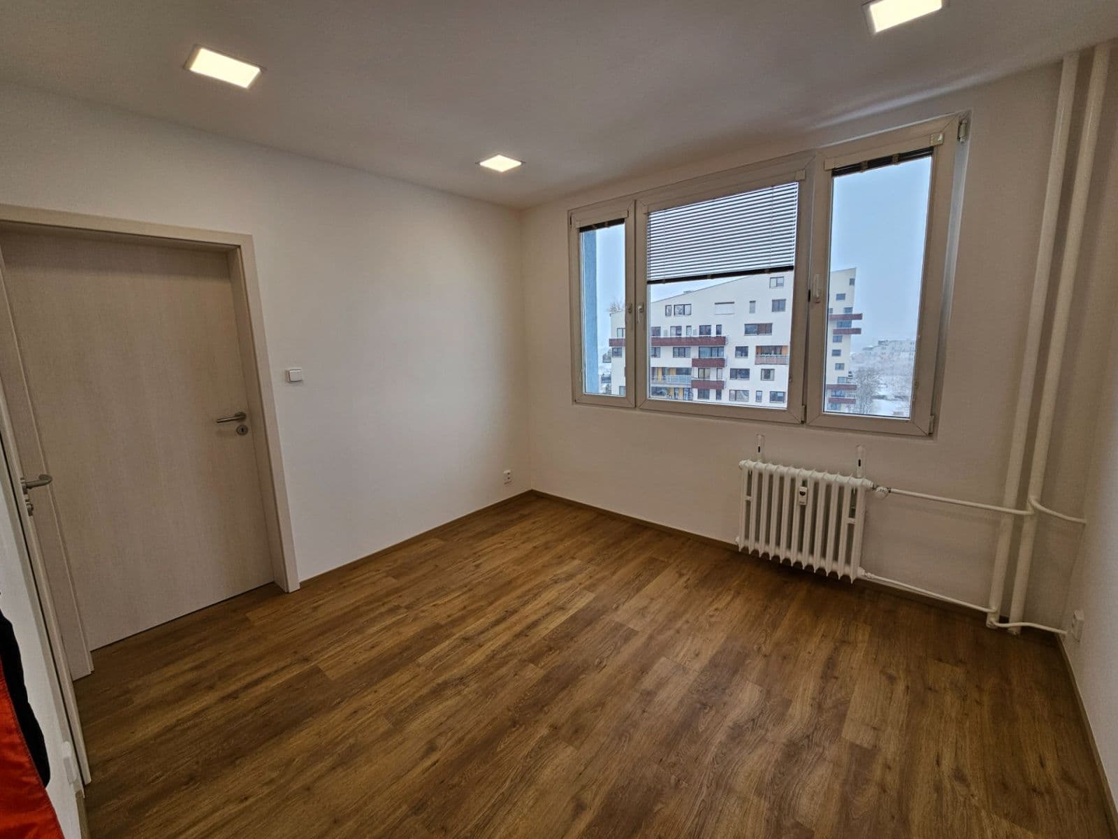 Prenájom bytu 3-izbový 72 m², Jabloňová, Praha, Praha Prenájom bytu 3-izbový 72 m², Jabloňová, Praha, Praha