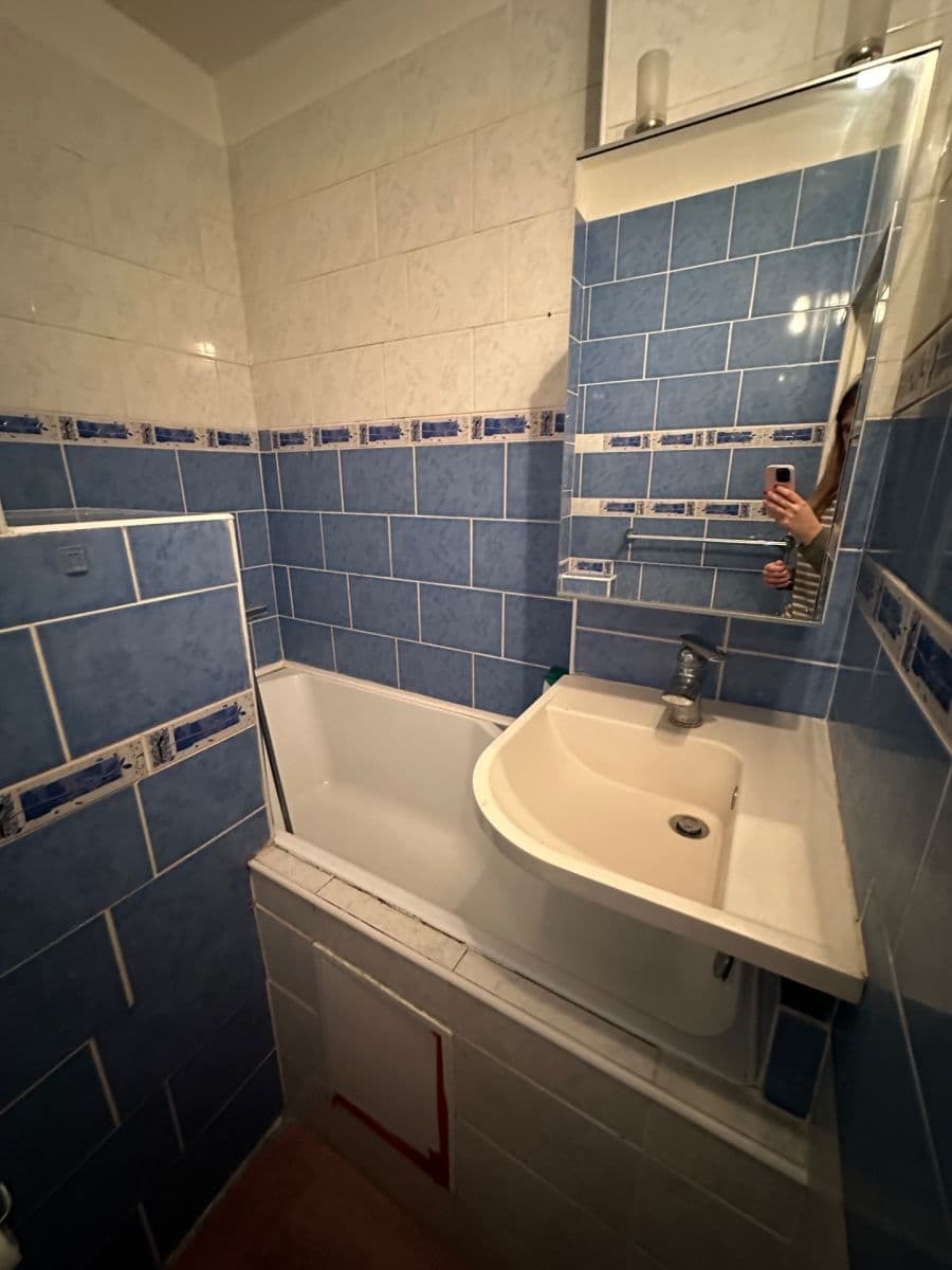 Prenájom bytu 1-izbový 27 m², Jabloňová, Praha, Praha Prenájom bytu 1-izbový 27 m², Jabloňová, Praha, Praha