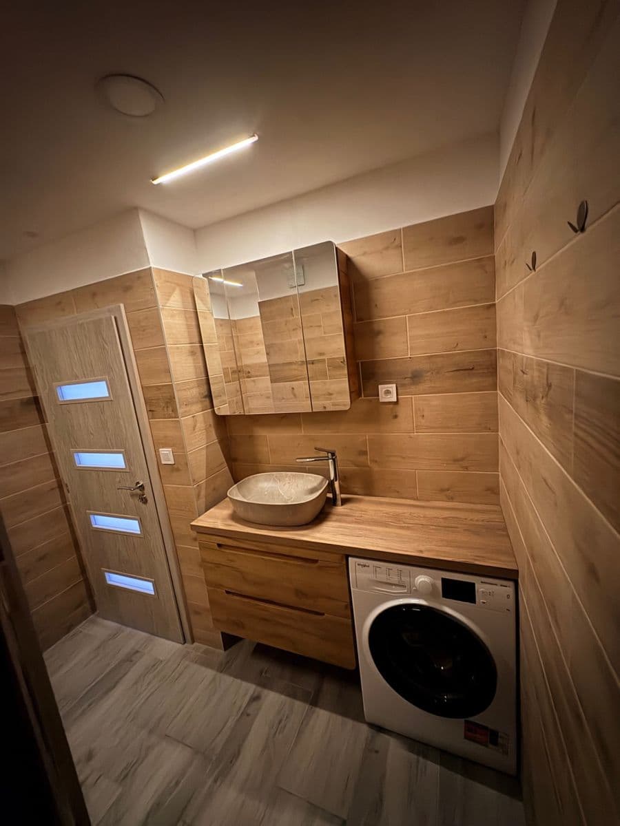 Prenájom bytu 1-izbový 40 m², Na Borku, Jirkov, Ústecký kraj Prenájom bytu 1-izbový 40 m², Na Borku, Jirkov, Ústecký kraj