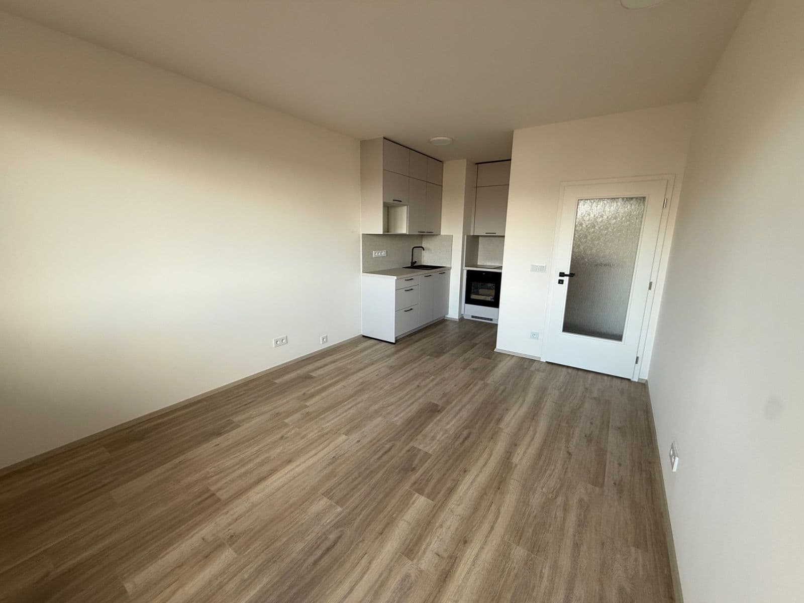 Prenájom bytu 2-izbový 42 m², Fabiánové, Praha, Praha Prenájom bytu 2-izbový 42 m², Fabiánové, Praha, Praha