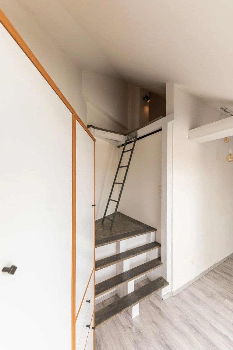 Prenájom bytu 1-izbový 32 m², Na Neklance, Praha, Praha Prenájom bytu 1-izbový 32 m², Na Neklance, Praha, Praha