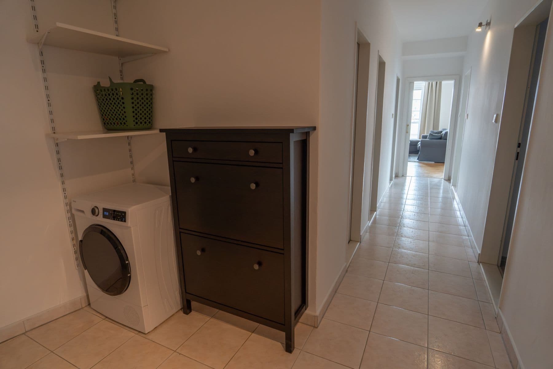 Prenájom bytu 3-izbový 80 m², Kloboukova, Praha, Praha Prenájom bytu 3-izbový 80 m², Kloboukova, Praha, Praha