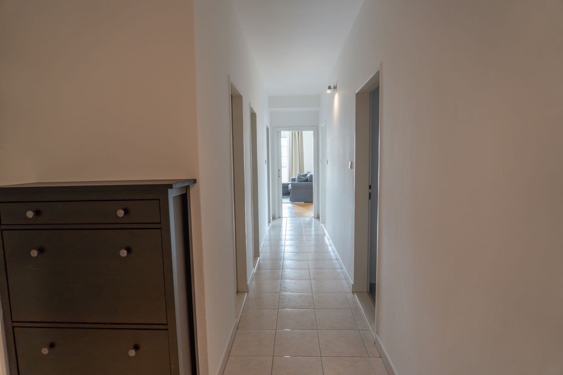 Prenájom bytu 3-izbový 80 m², Kloboukova, Praha, Praha Prenájom bytu 3-izbový 80 m², Kloboukova, Praha, Praha