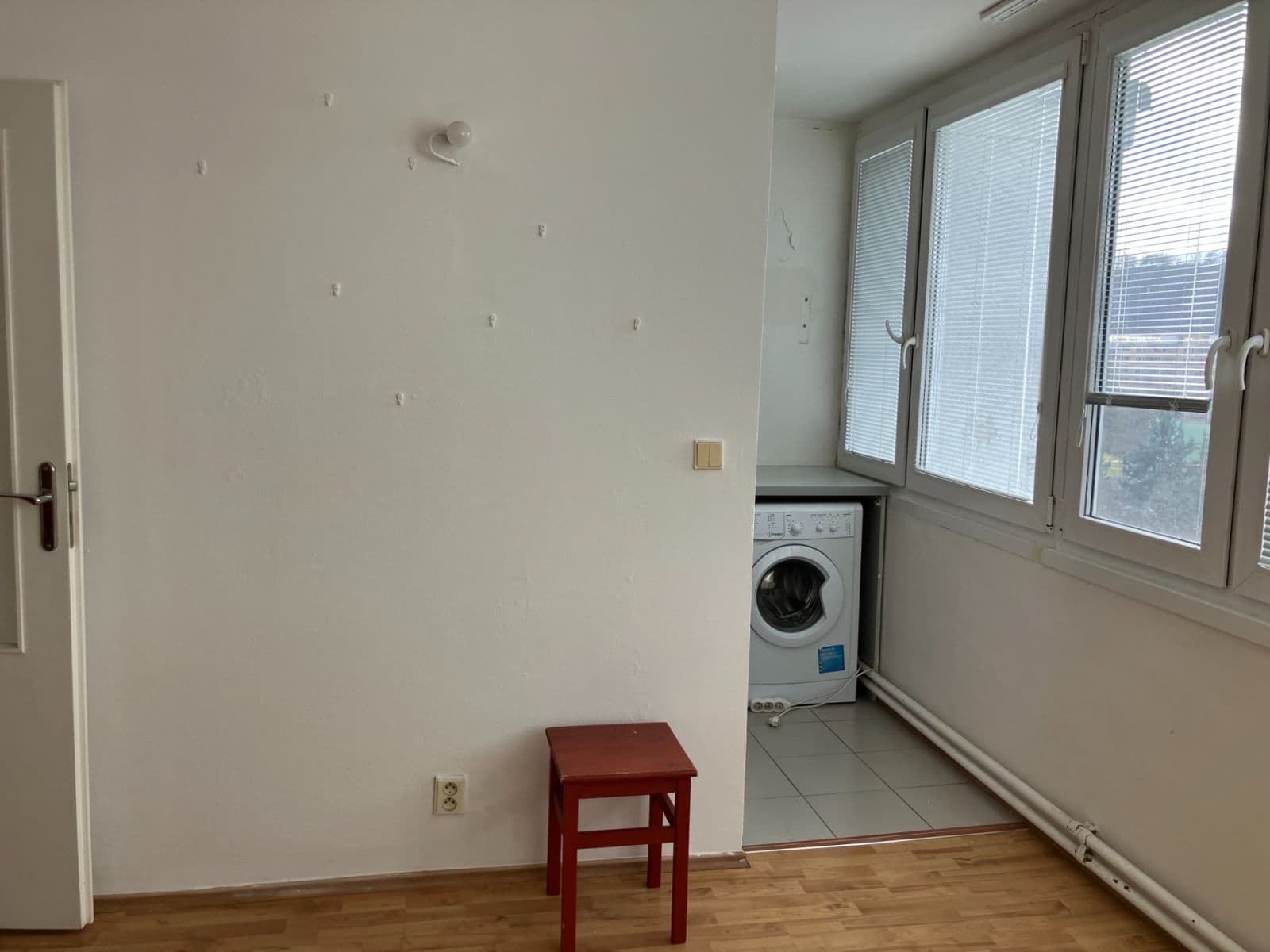 Prenájom bytu 1-izbový 30 m², Nekvasilova, Praha, Praha Prenájom bytu 1-izbový 30 m², Nekvasilova, Praha, Praha