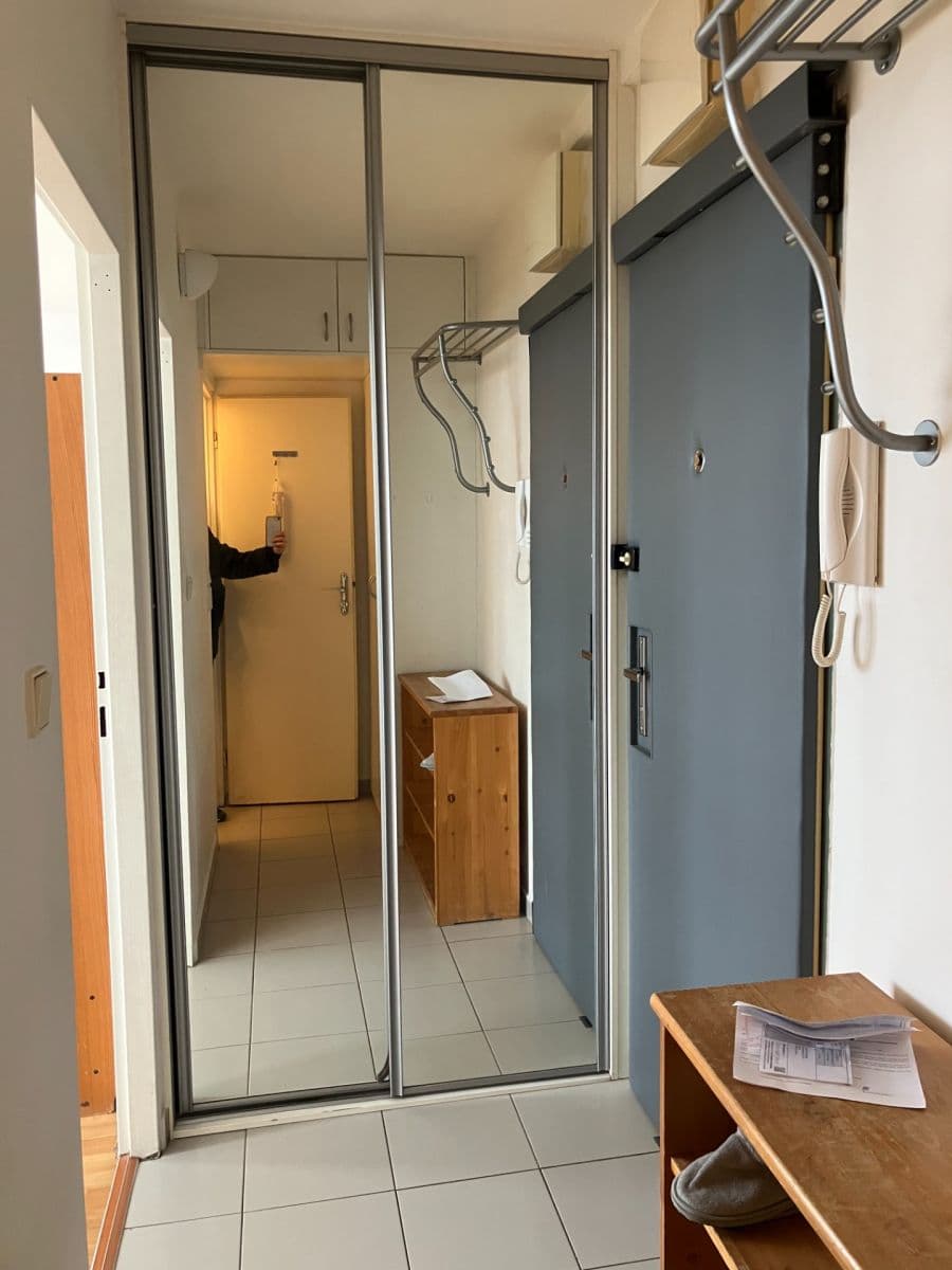 Prenájom bytu 1-izbový 30 m², Nekvasilova, Praha, Praha Prenájom bytu 1-izbový 30 m², Nekvasilova, Praha, Praha