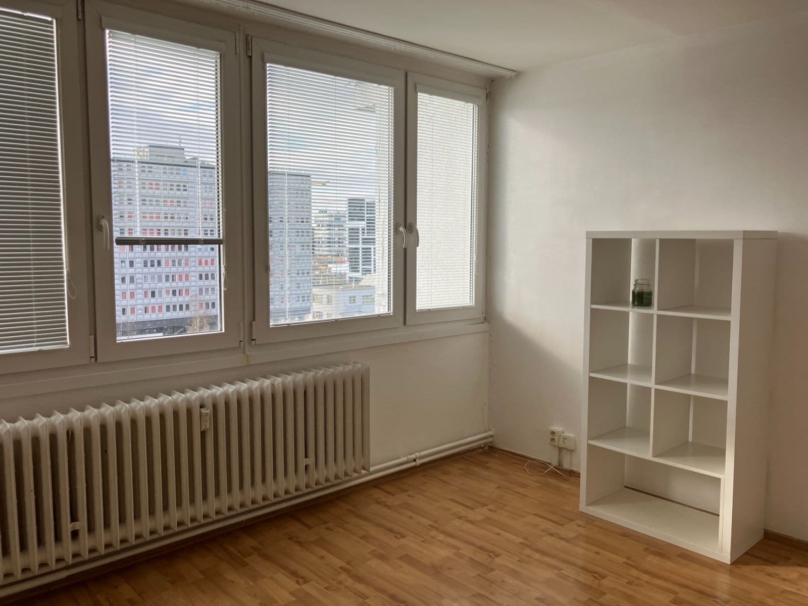 Prenájom bytu 1-izbový 30 m², Nekvasilova, Praha, Praha Prenájom bytu 1-izbový 30 m², Nekvasilova, Praha, Praha