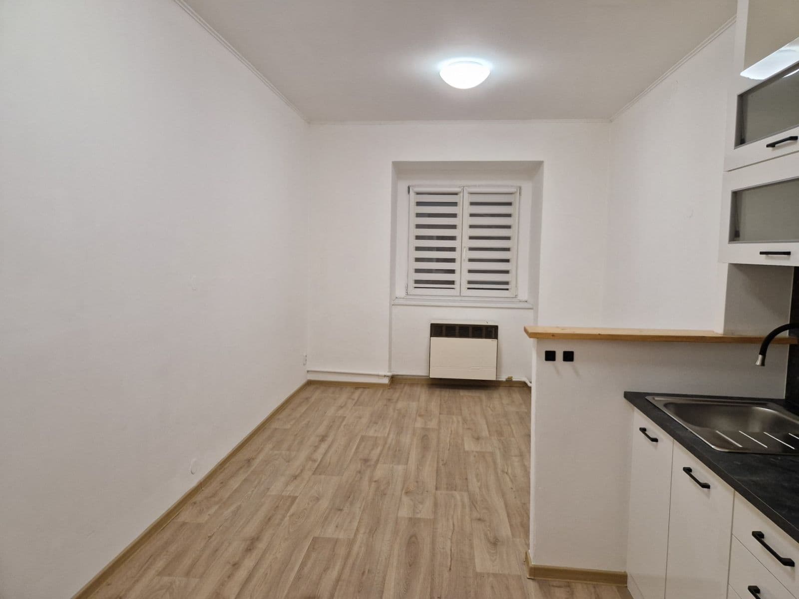 Prenájom bytu 2-izbový 45 m², Hartigova, Praha, Praha Prenájom bytu 2-izbový 45 m², Hartigova, Praha, Praha