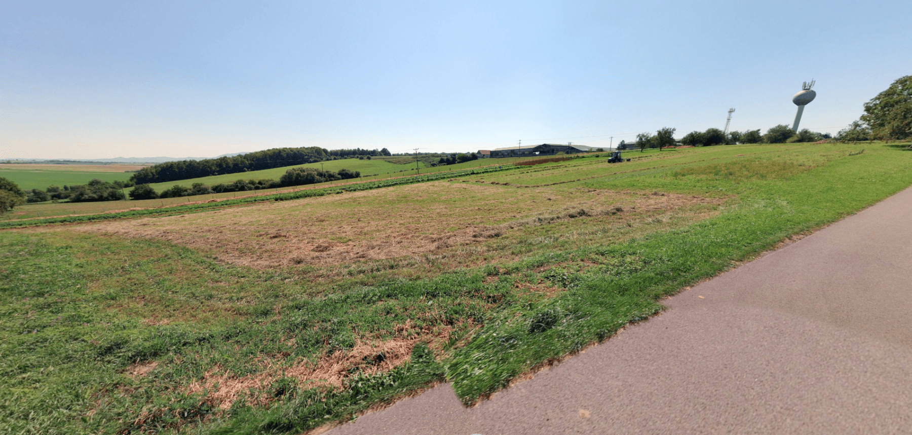 Predaj pozemku 14.429 m², Pavlovice u Přerova, Olomoucký kraj Predaj pozemku 14.429 m², Pavlovice u Přerova, Olomoucký kraj