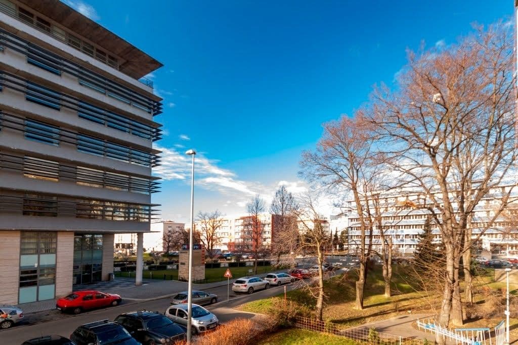 Prenájom bytu 2-izbový 42 m², Na Vrších, Praha, Praha Prenájom bytu 2-izbový 42 m², Na Vrších, Praha, Praha