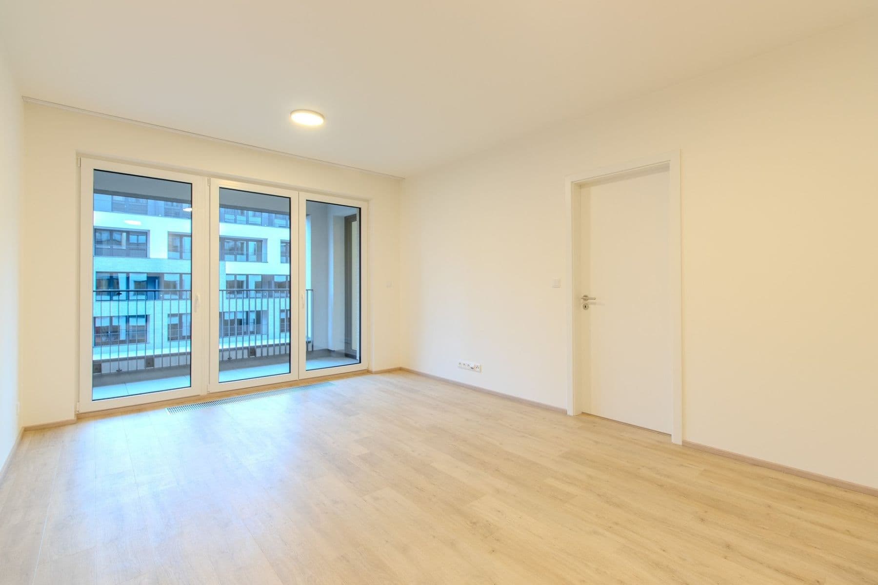 Prenájom bytu 2-izbový 56 m², Poděbradská, Praha, Praha Prenájom bytu 2-izbový 56 m², Poděbradská, Praha, Praha