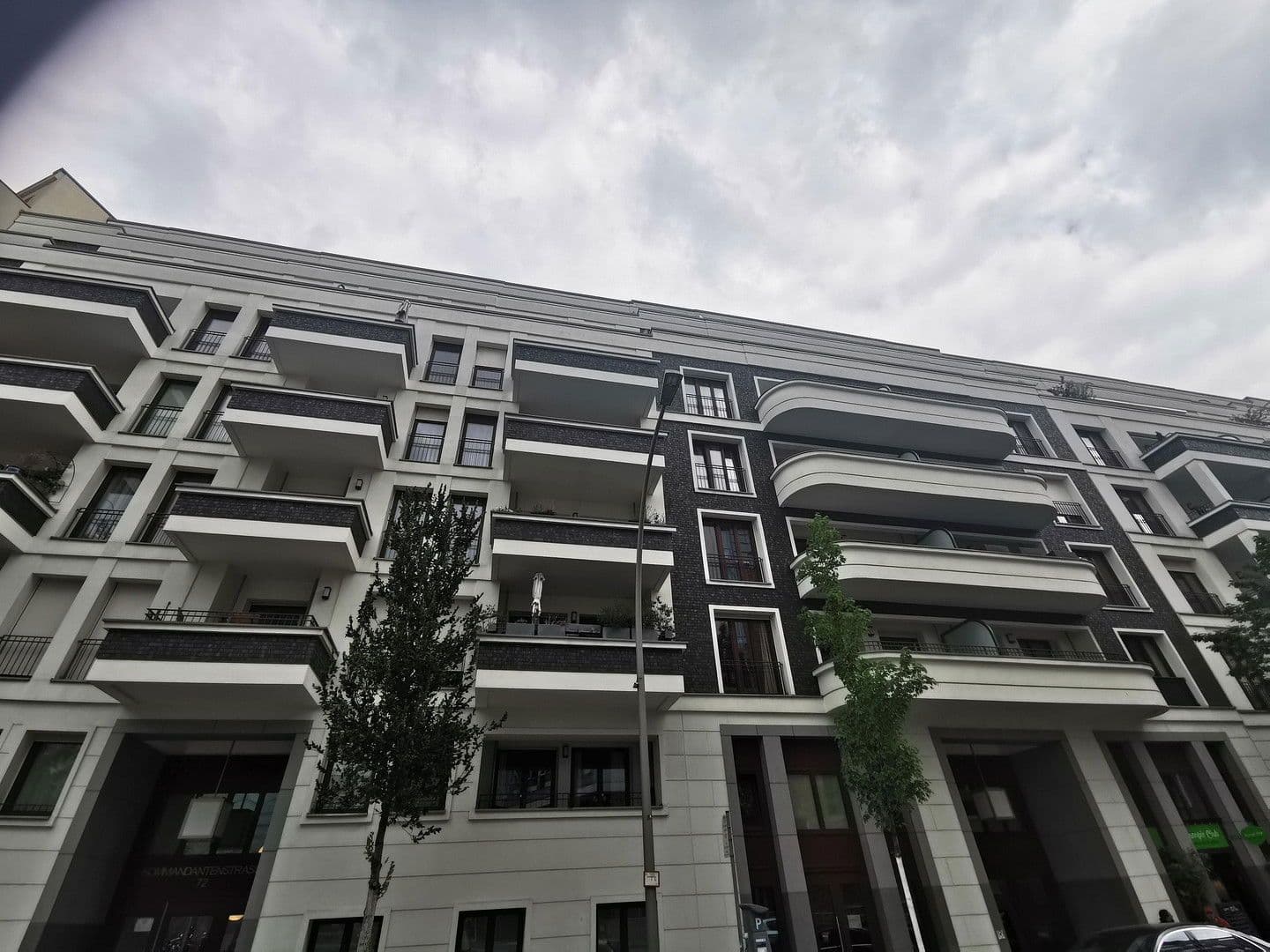 Prenájom bytu 3-izbový 80 m², Kommandantenstr. 72, Berlin, Berlín Prenájom bytu 3-izbový 80 m², Kommandantenstr. 72, Berlin, Berlín