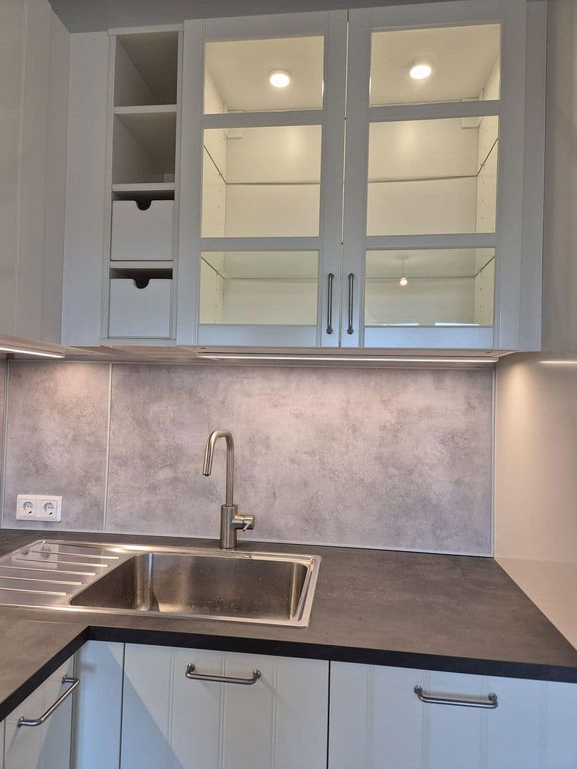 Prenájom bytu 3-izbový 70 m², Schwechat, Dolné Rakúsko Prenájom bytu 3-izbový 70 m², Schwechat, Dolné Rakúsko