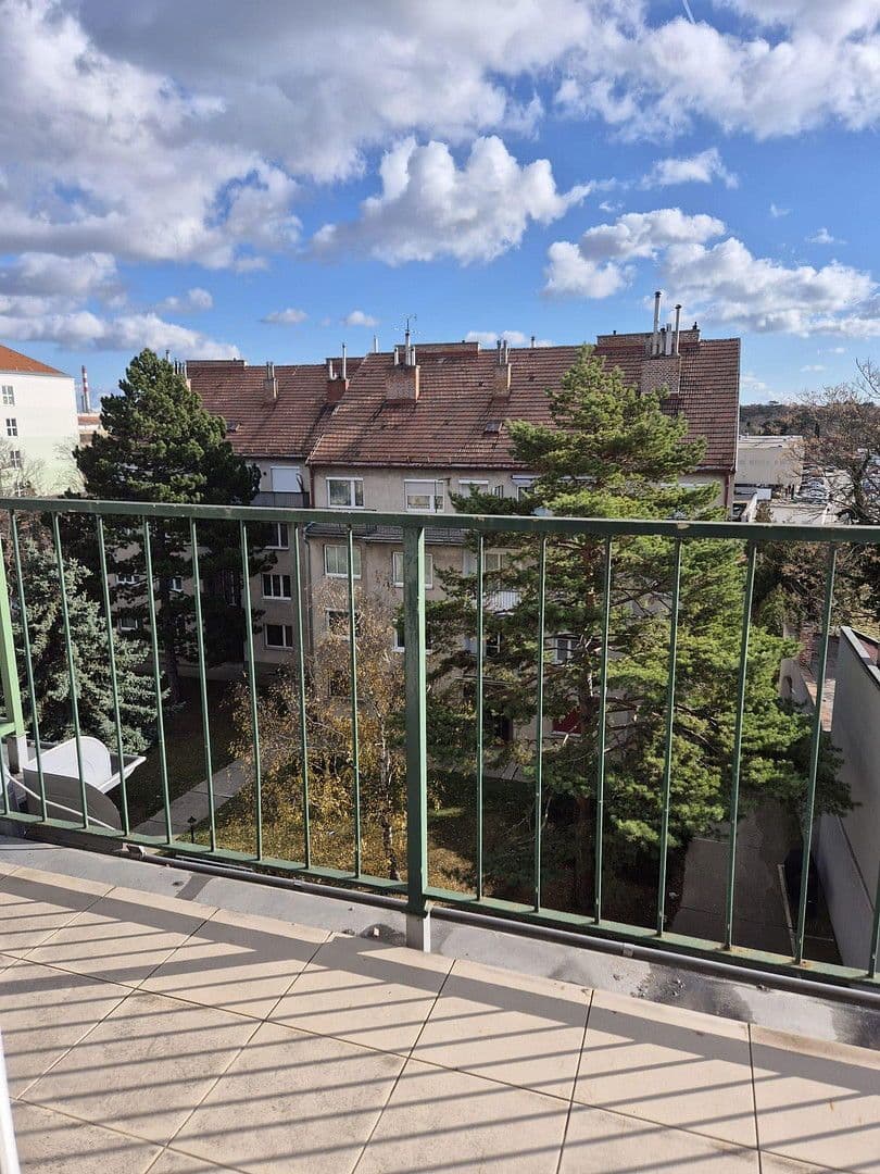 Prenájom bytu 3-izbový 70 m², Schwechat, Dolné Rakúsko Prenájom bytu 3-izbový 70 m², Schwechat, Dolné Rakúsko