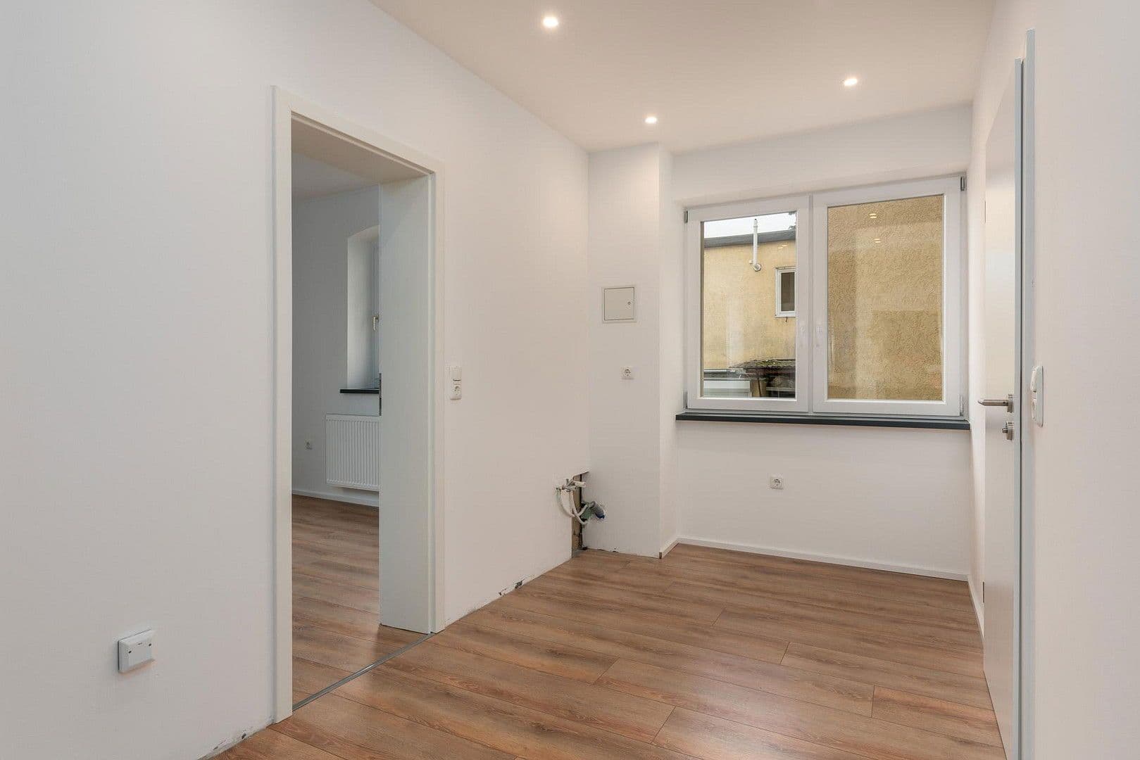 Prenájom bytu 3-izbový 65 m², Agathofstraße 32, Kassel, Hesensko Prenájom bytu 3-izbový 65 m², Agathofstraße 32, Kassel, Hesensko