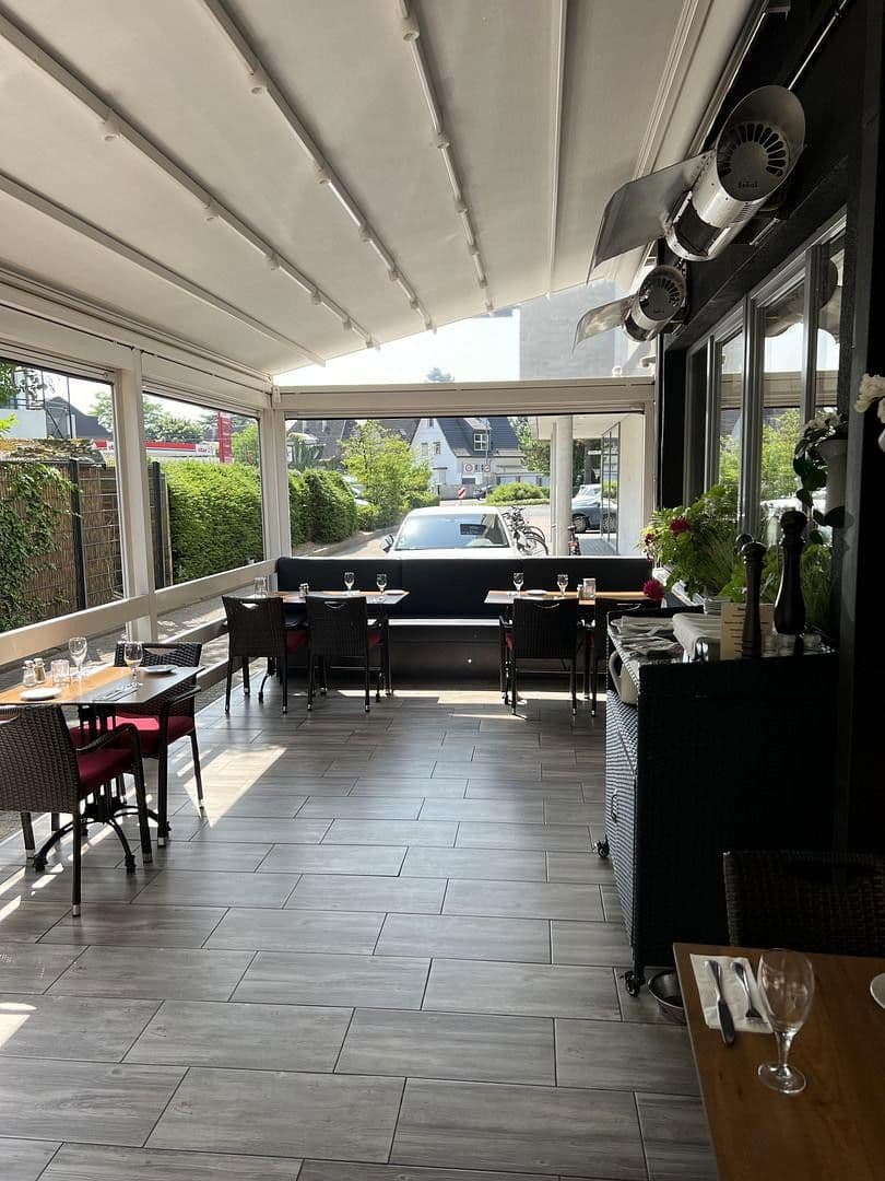 Prenájom nebytového priestoru 300 m², Uerdingerstr 552a, Krefeld-Bockum, Severné Porýnie - Westfálsko Prenájom nebytového priestoru 300 m², Uerdingerstr 552a, Krefeld-Bockum, Severné Porýnie - Westfálsko