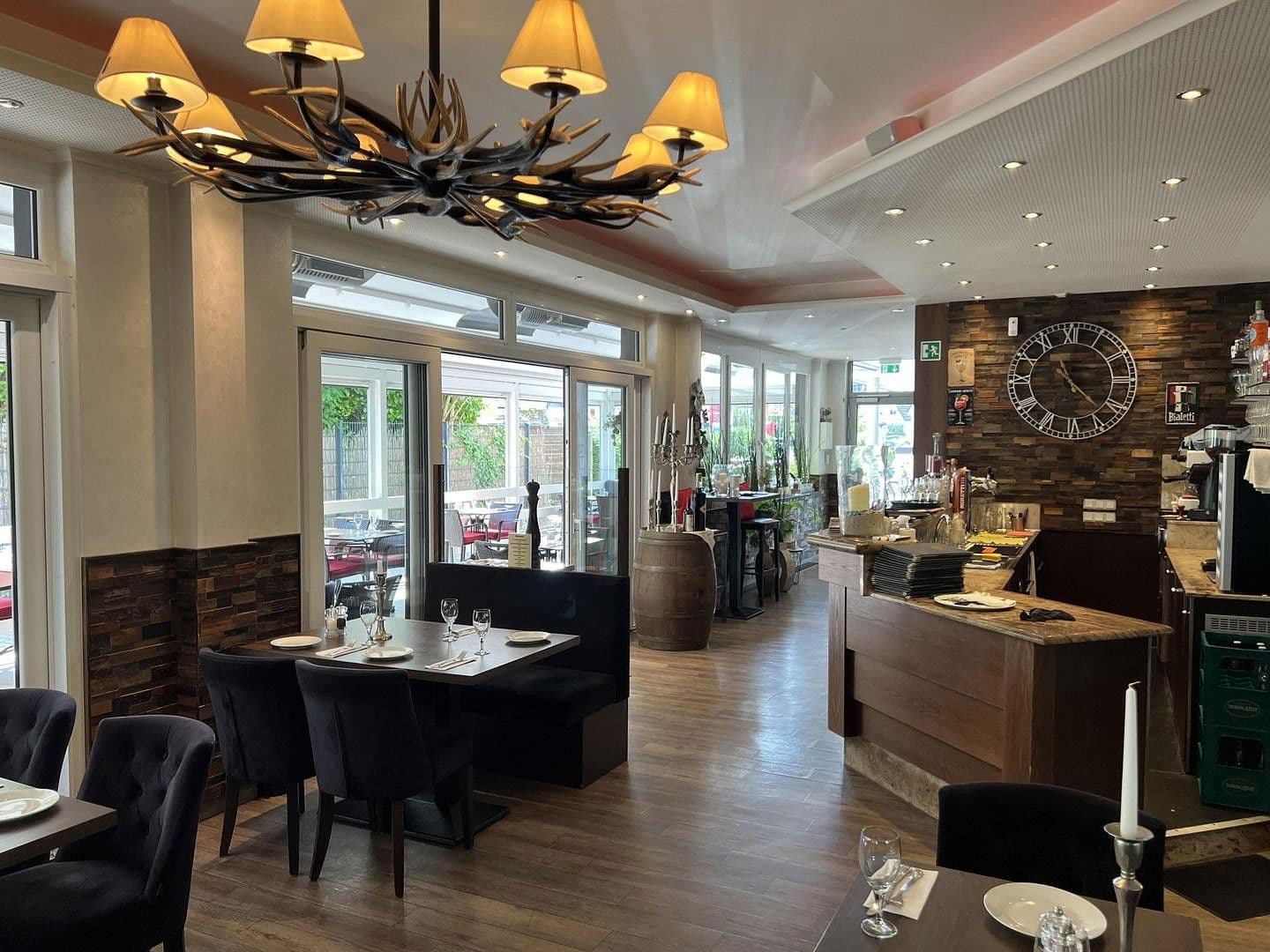 Prenájom nebytového priestoru 300 m², Uerdingerstr 552a, Krefeld-Bockum, Severné Porýnie - Westfálsko Prenájom nebytového priestoru 300 m², Uerdingerstr 552a, Krefeld-Bockum, Severné Porýnie - Westfálsko