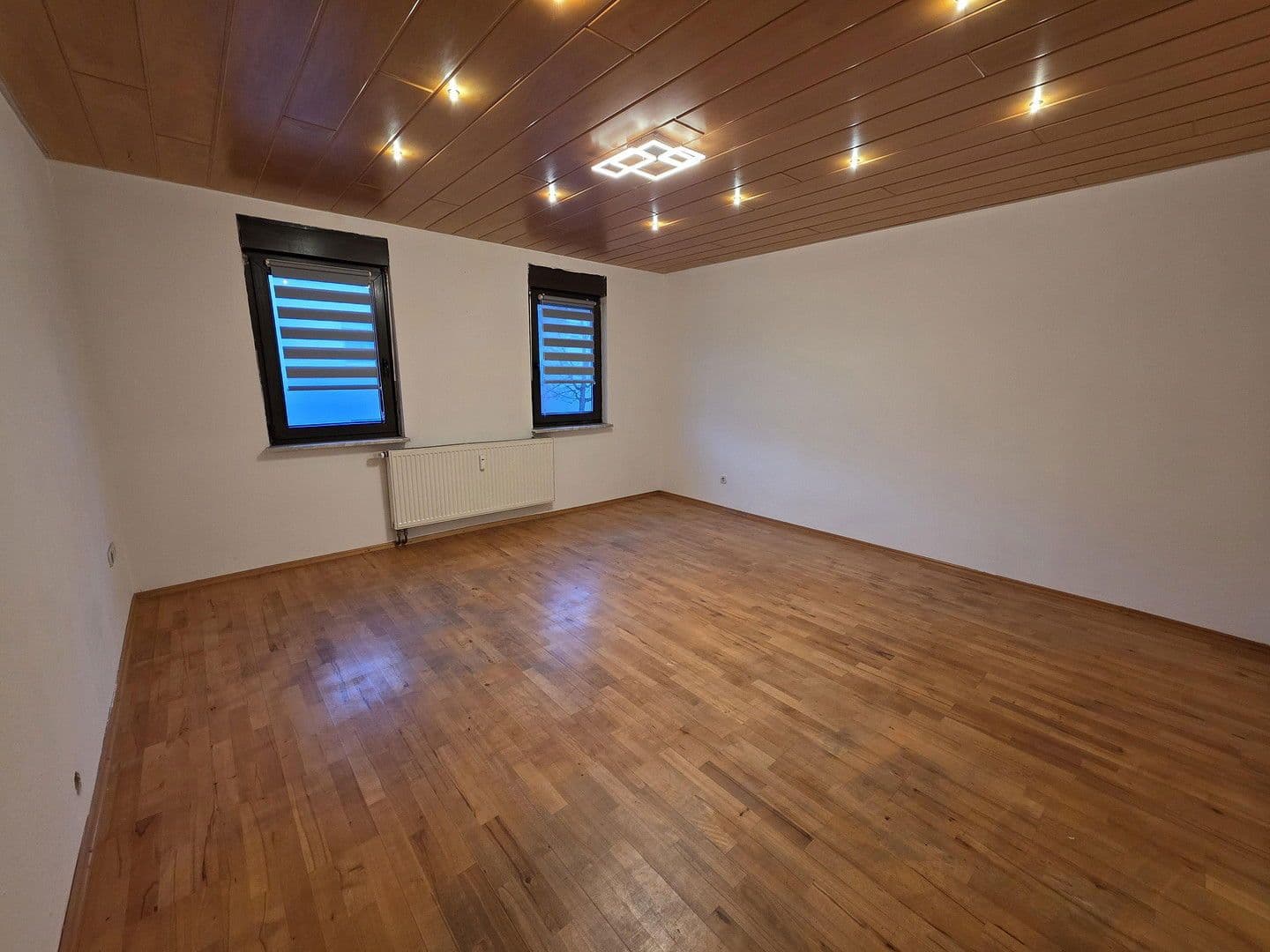 Prenájom bytu 2-izbový 75 m², Raiffeisenstraße 32, Schwaigern, Bádensko-Wurttembersko Prenájom bytu 2-izbový 75 m², Raiffeisenstraße 32, Schwaigern, Bádensko-Wurttembersko