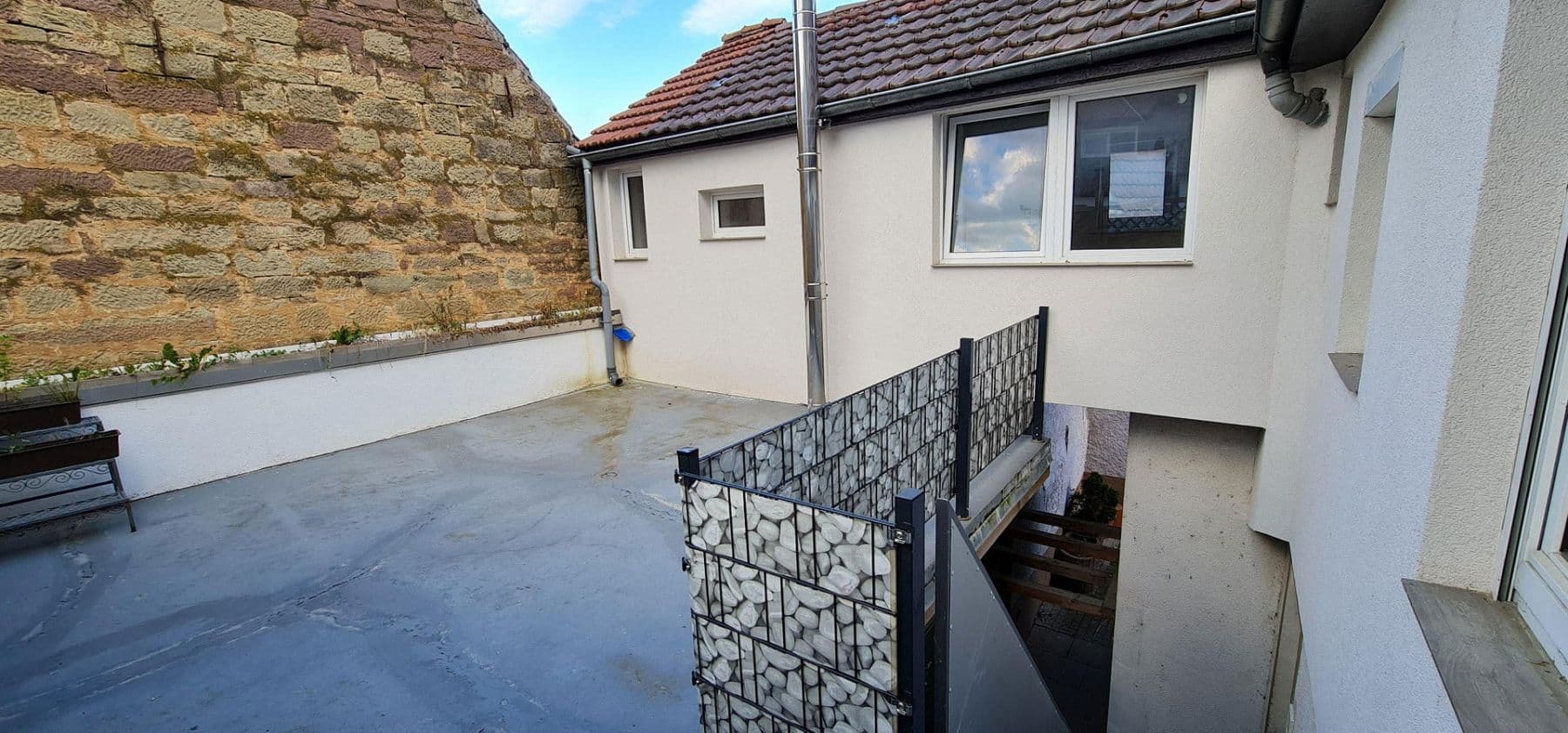 Prenájom bytu 2-izbový 75 m², Raiffeisenstraße 32, Schwaigern, Bádensko-Wurttembersko Prenájom bytu 2-izbový 75 m², Raiffeisenstraße 32, Schwaigern, Bádensko-Wurttembersko