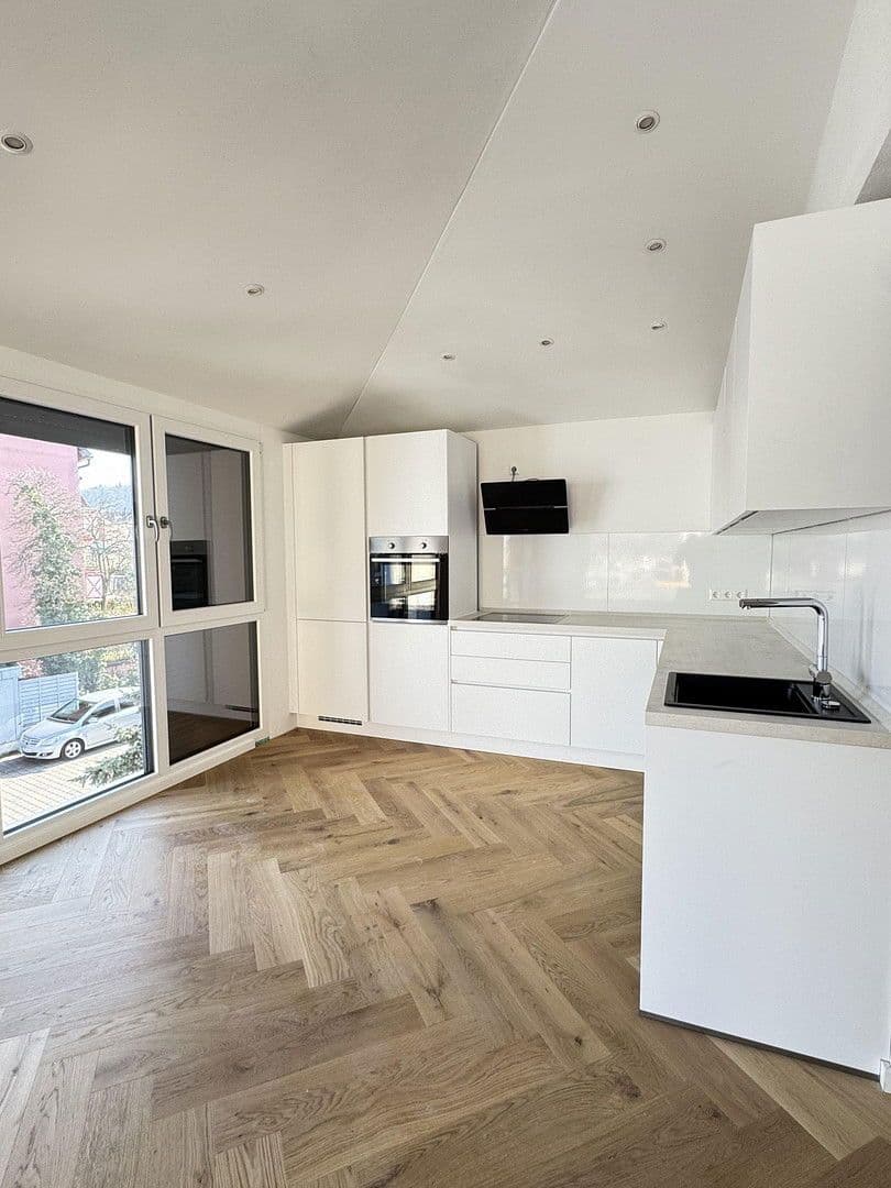 Prenájom bytu 3-izbový 71 m², Wasenstrasse 31, Stuttgart, Bádensko-Wurttembersko Prenájom bytu 3-izbový 71 m², Wasenstrasse 31, Stuttgart, Bádensko-Wurttembersko