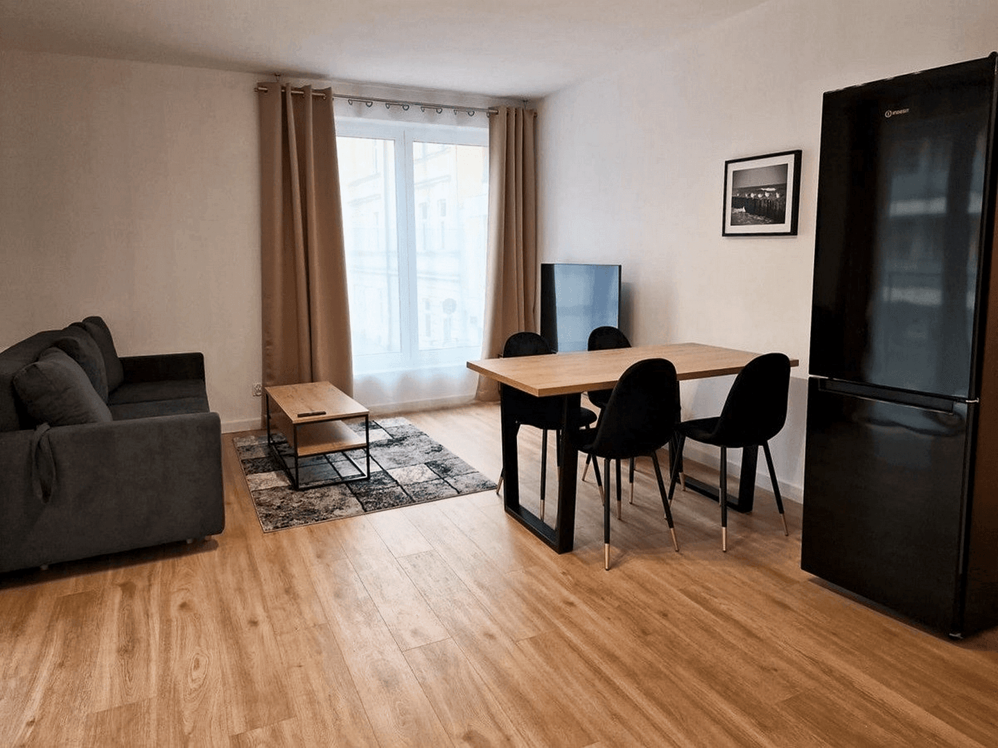 Prenájom bytu 2-izbový 54 m², Pforzheim, Bádensko-Wurttembersko Prenájom bytu 2-izbový 54 m², Pforzheim, Bádensko-Wurttembersko