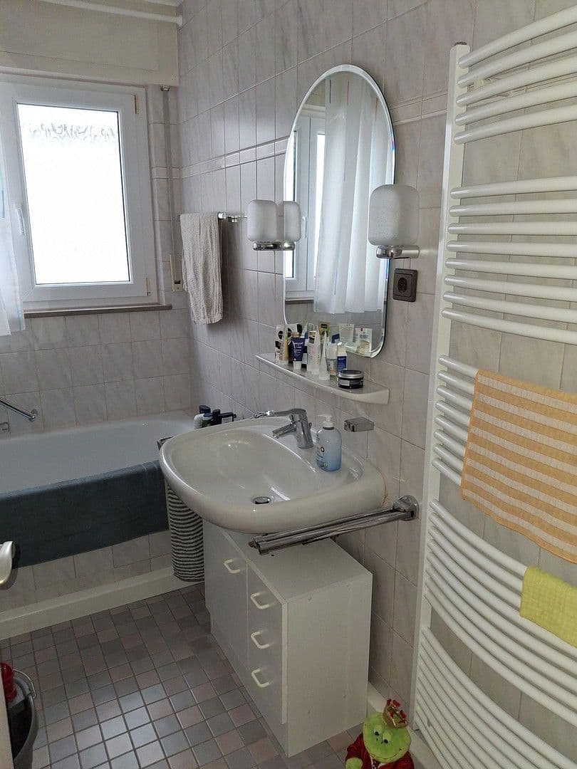 Predaj domu 246 m², pozemek 442 m², Esslingen am Neckar, Bádensko-Wurttembersko Predaj domu 246 m², pozemek 442 m², Esslingen am Neckar, Bádensko-Wurttembersko