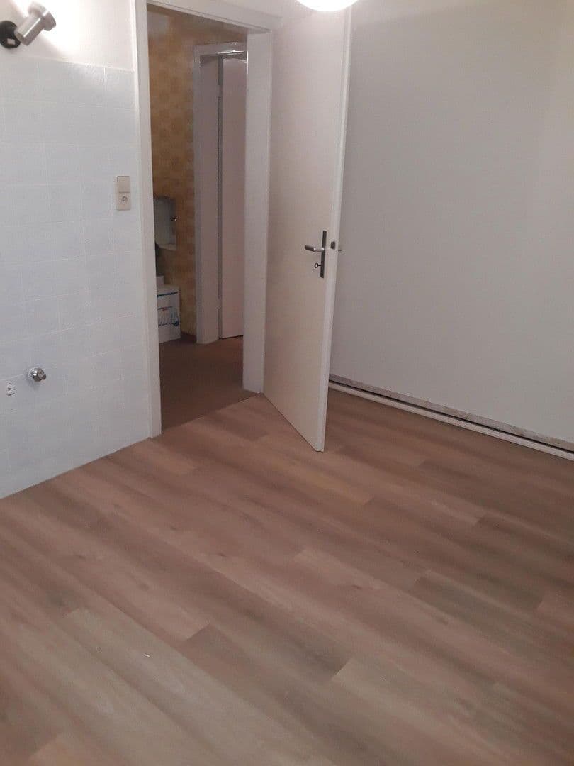 Predaj domu 246 m², pozemek 442 m², Esslingen am Neckar, Bádensko-Wurttembersko Predaj domu 246 m², pozemek 442 m², Esslingen am Neckar, Bádensko-Wurttembersko