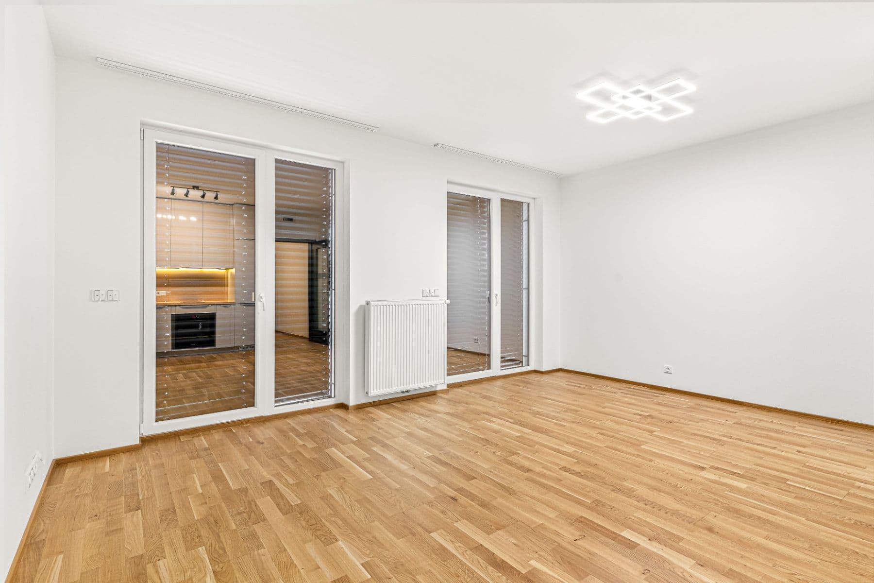 Prenájom bytu 1-izbový 33 m², Fafkových, Praha, Praha Prenájom bytu 1-izbový 33 m², Fafkových, Praha, Praha