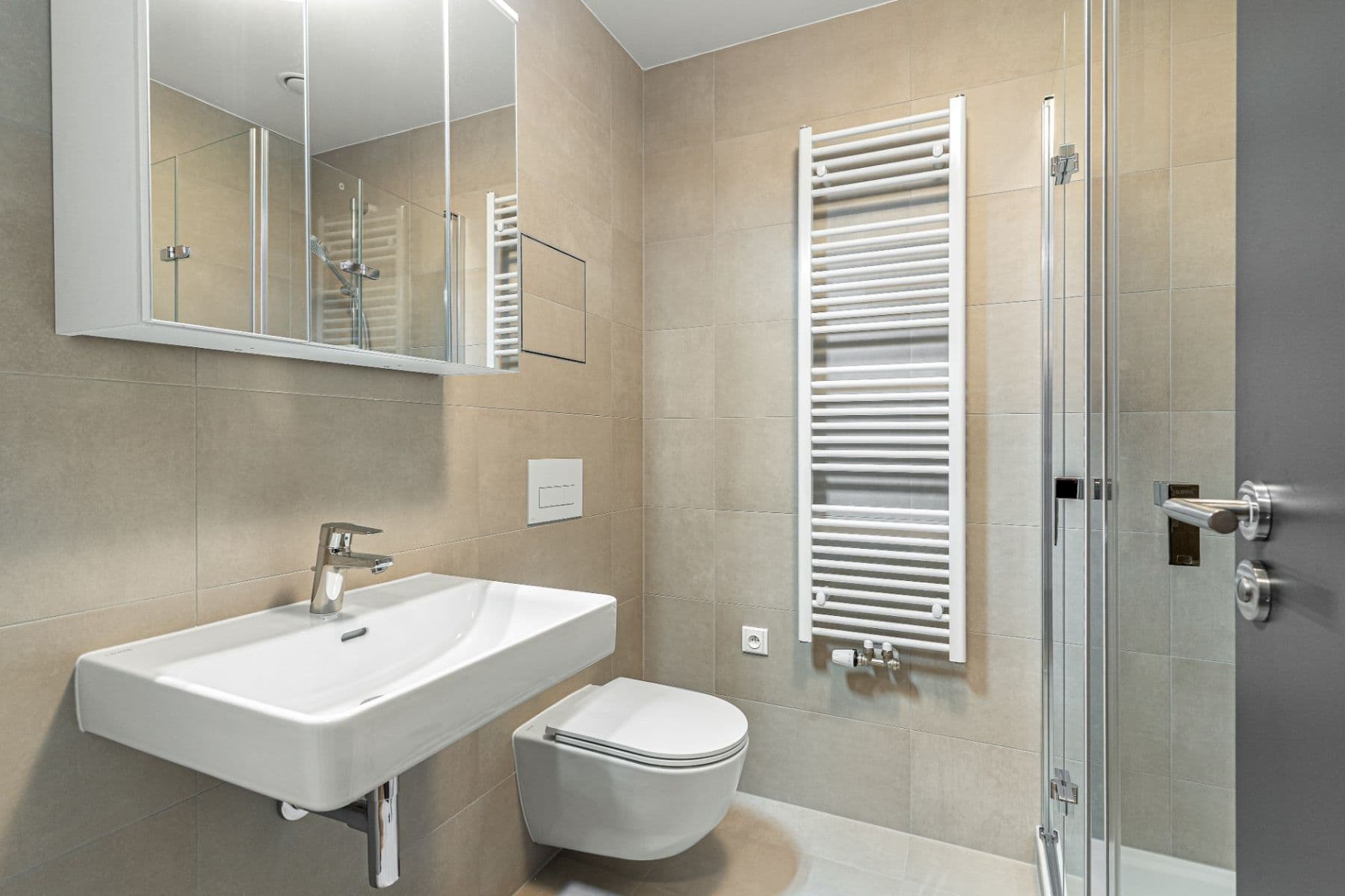 Prenájom bytu 1-izbový 33 m², Fafkových, Praha, Praha Prenájom bytu 1-izbový 33 m², Fafkových, Praha, Praha