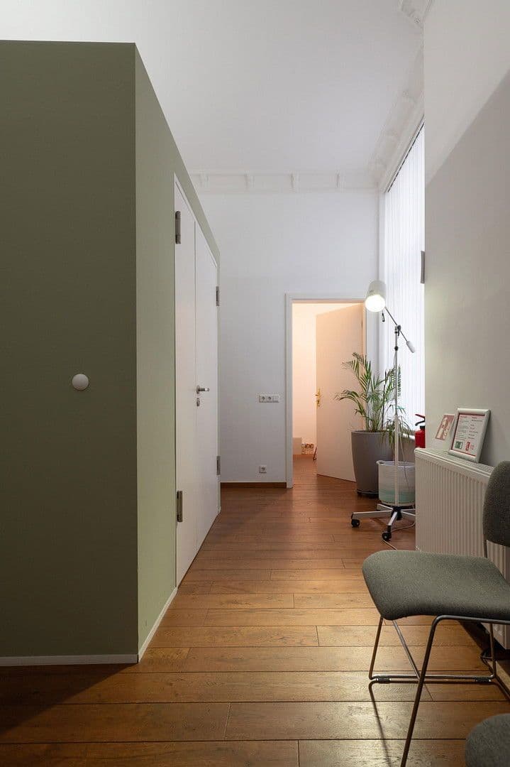 Predaj kancelárie 137 m², Erich-Weinert-Str. 5, Berlin, Berlín Predaj kancelárie 137 m², Erich-Weinert-Str. 5, Berlin, Berlín