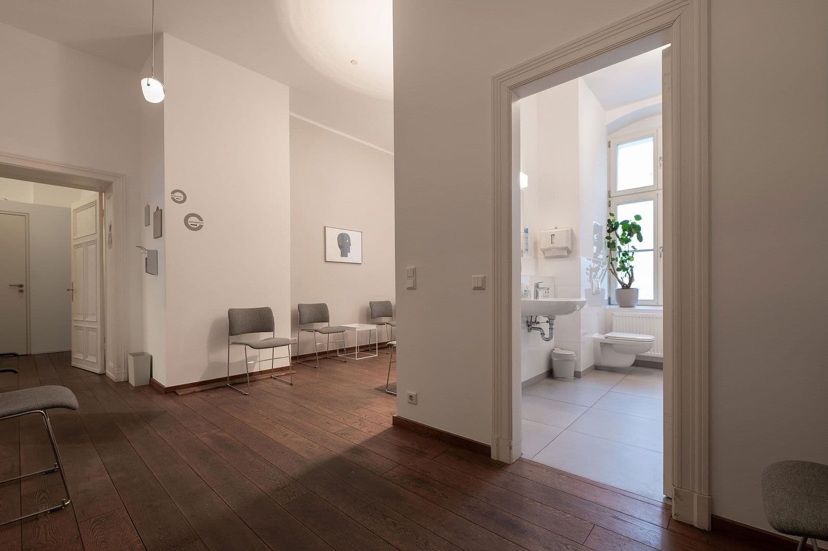 Predaj kancelárie 137 m², Erich-Weinert-Str. 5, Berlin, Berlín Predaj kancelárie 137 m², Erich-Weinert-Str. 5, Berlin, Berlín