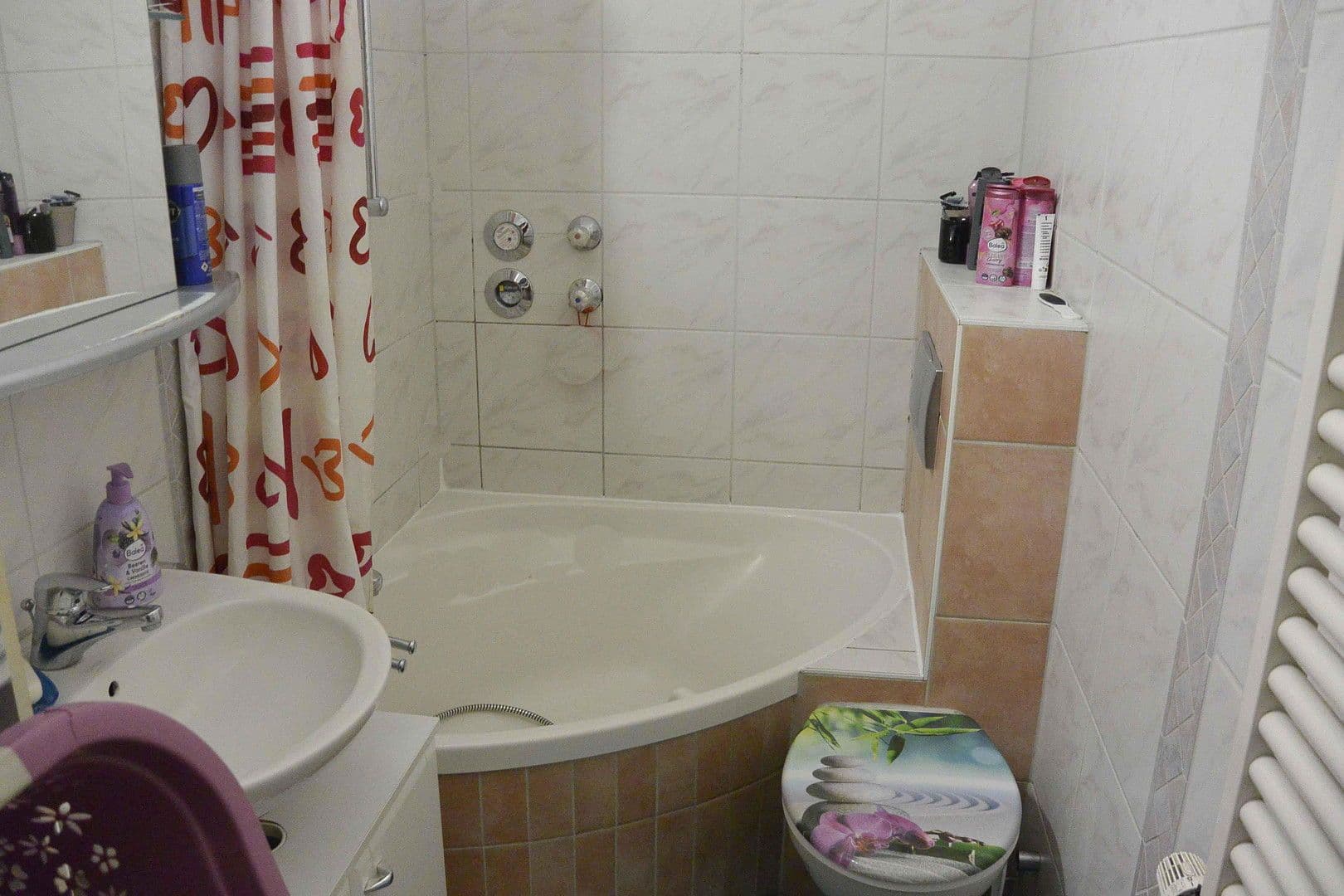 Prenájom bytu 2-izbový 65 m², München, Bavorsko Prenájom bytu 2-izbový 65 m², München, Bavorsko