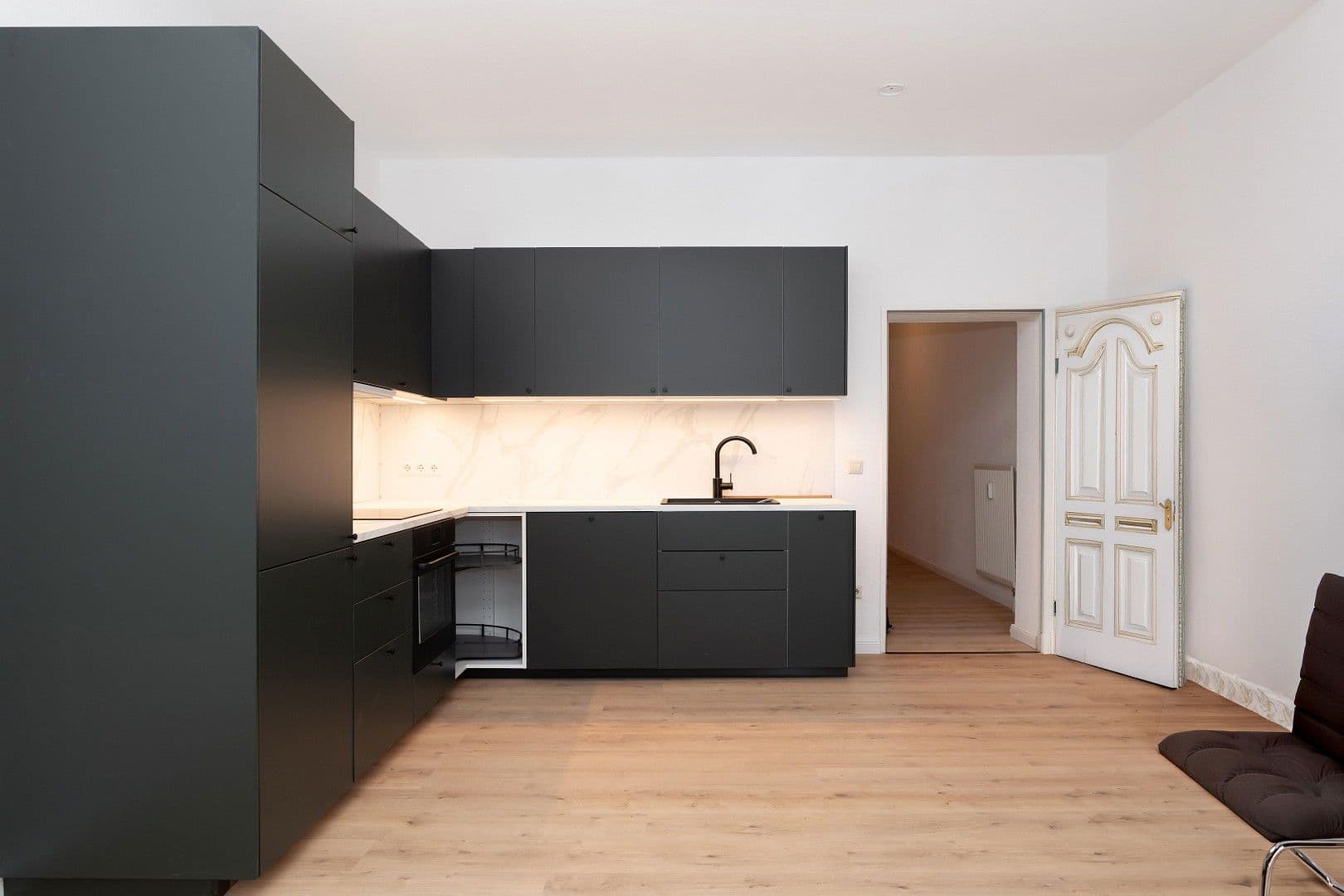 Predaj bytu 4-izbový 86 m², Griechische Allee 20, Berlin, Berlín Predaj bytu 4-izbový 86 m², Griechische Allee 20, Berlin, Berlín