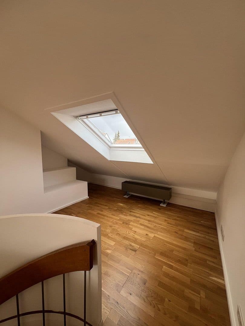 Predaj bytu 5-izbový 108 m², Mähdachstraße 8, Stuttgart, Bádensko-Wurttembersko Predaj bytu 5-izbový 108 m², Mähdachstraße 8, Stuttgart, Bádensko-Wurttembersko