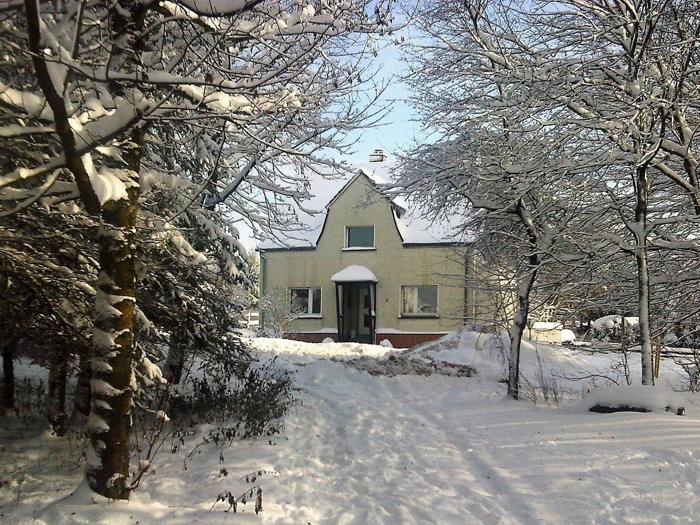 Predaj domu 145 m², pozemek 317 m², Bredelarer Straße 7, Brilon, Severné Porýnie - Westfálsko Predaj domu 145 m², pozemek 317 m², Bredelarer Straße 7, Brilon, Severné Porýnie - Westfálsko