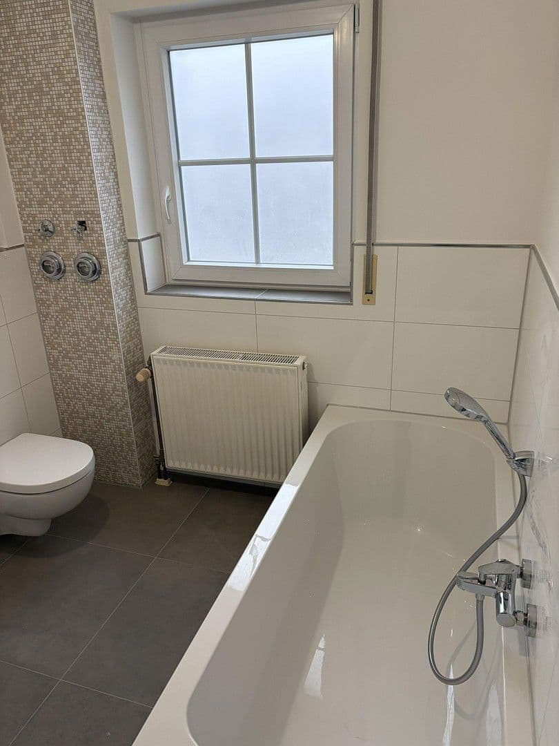 Prenájom bytu 3-izbový 88 m², Hauptstraße 32, Leimen, Bádensko-Wurttembersko Prenájom bytu 3-izbový 88 m², Hauptstraße 32, Leimen, Bádensko-Wurttembersko