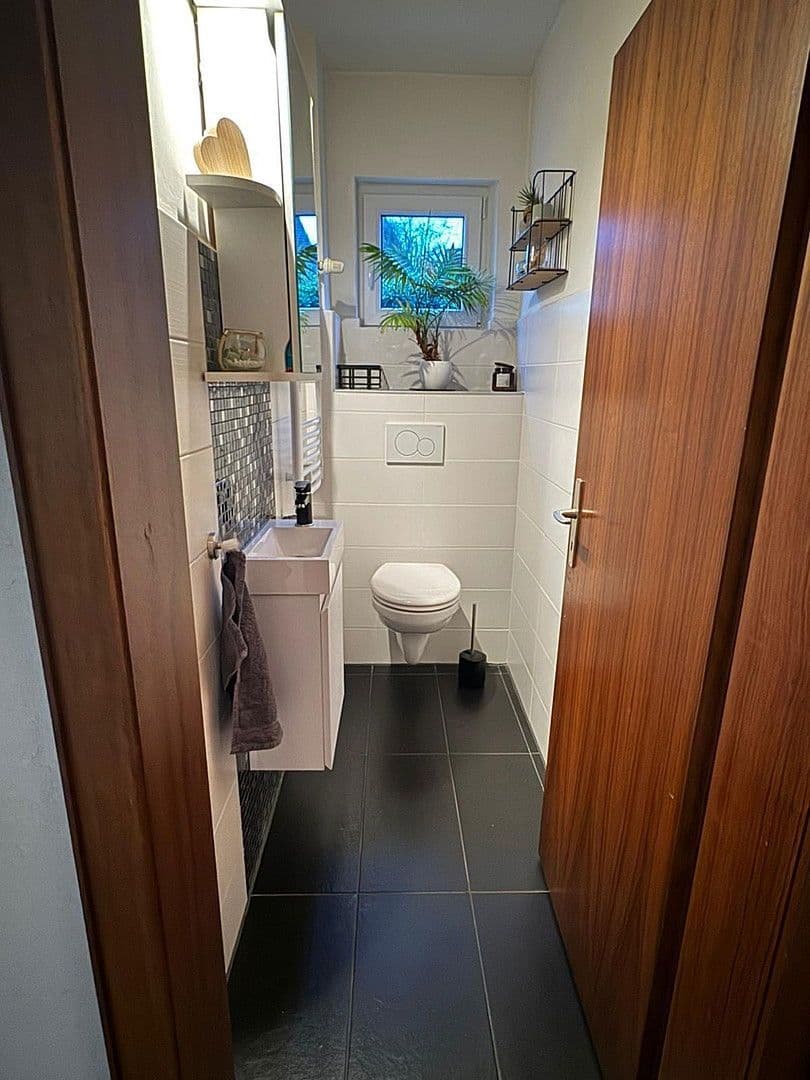 Predaj domu 114 m², pozemek 519 m², Overath, Severné Porýnie - Westfálsko Predaj domu 114 m², pozemek 519 m², Overath, Severné Porýnie - Westfálsko