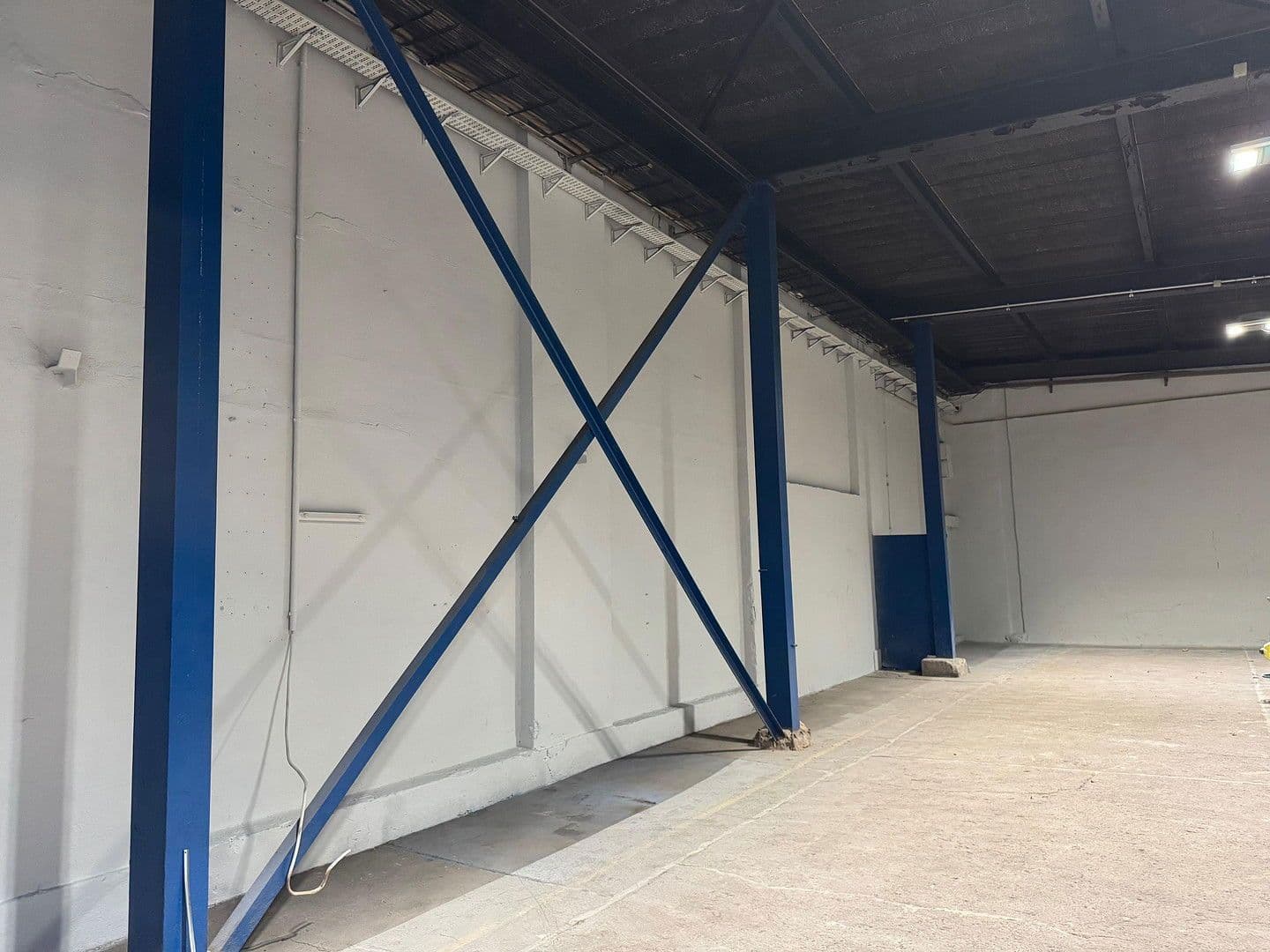 Prenájom nebytového priestoru 212 m², Dohna, Sasko Prenájom nebytového priestoru 212 m², Dohna, Sasko