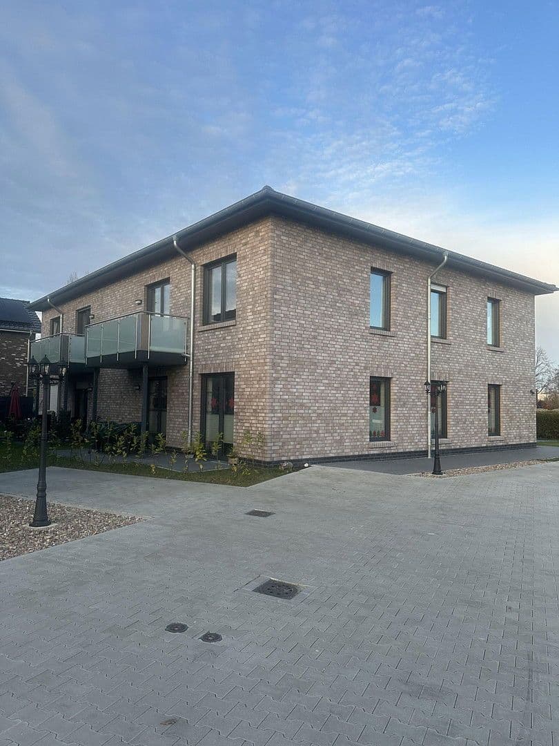 Prenájom bytu 5-izbový 92 m², Bahnweg 1b, Barßel, Dolné Sasko Prenájom bytu 5-izbový 92 m², Bahnweg 1b, Barßel, Dolné Sasko