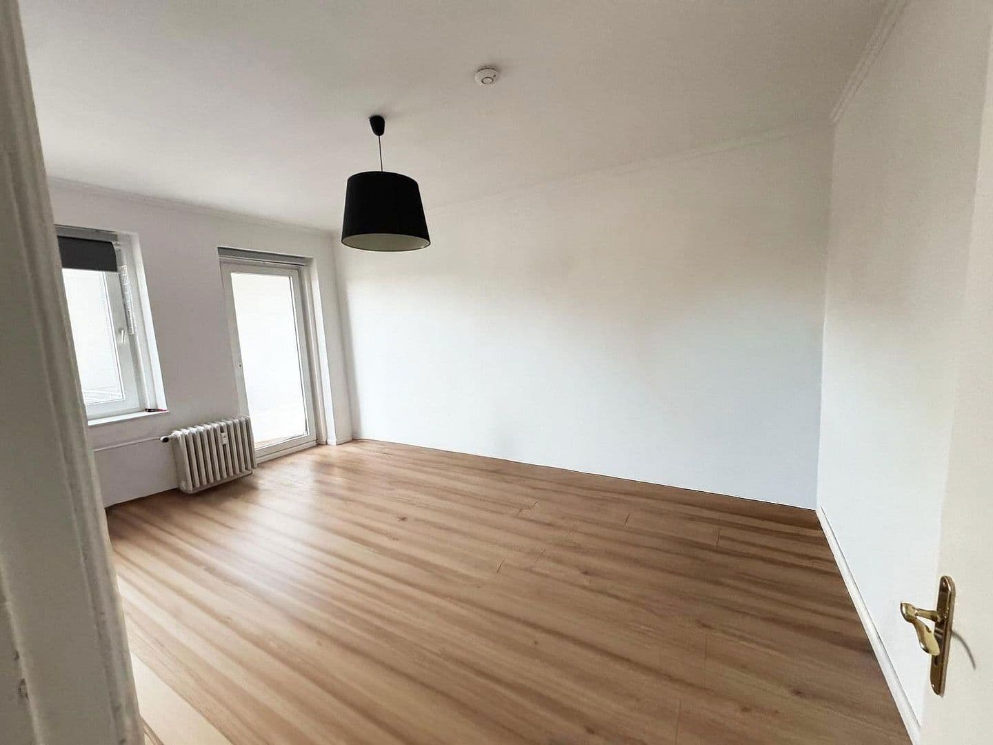Predaj bytu 4-izbový 110 m², Berlin, Berlín Predaj bytu 4-izbový 110 m², Berlin, Berlín